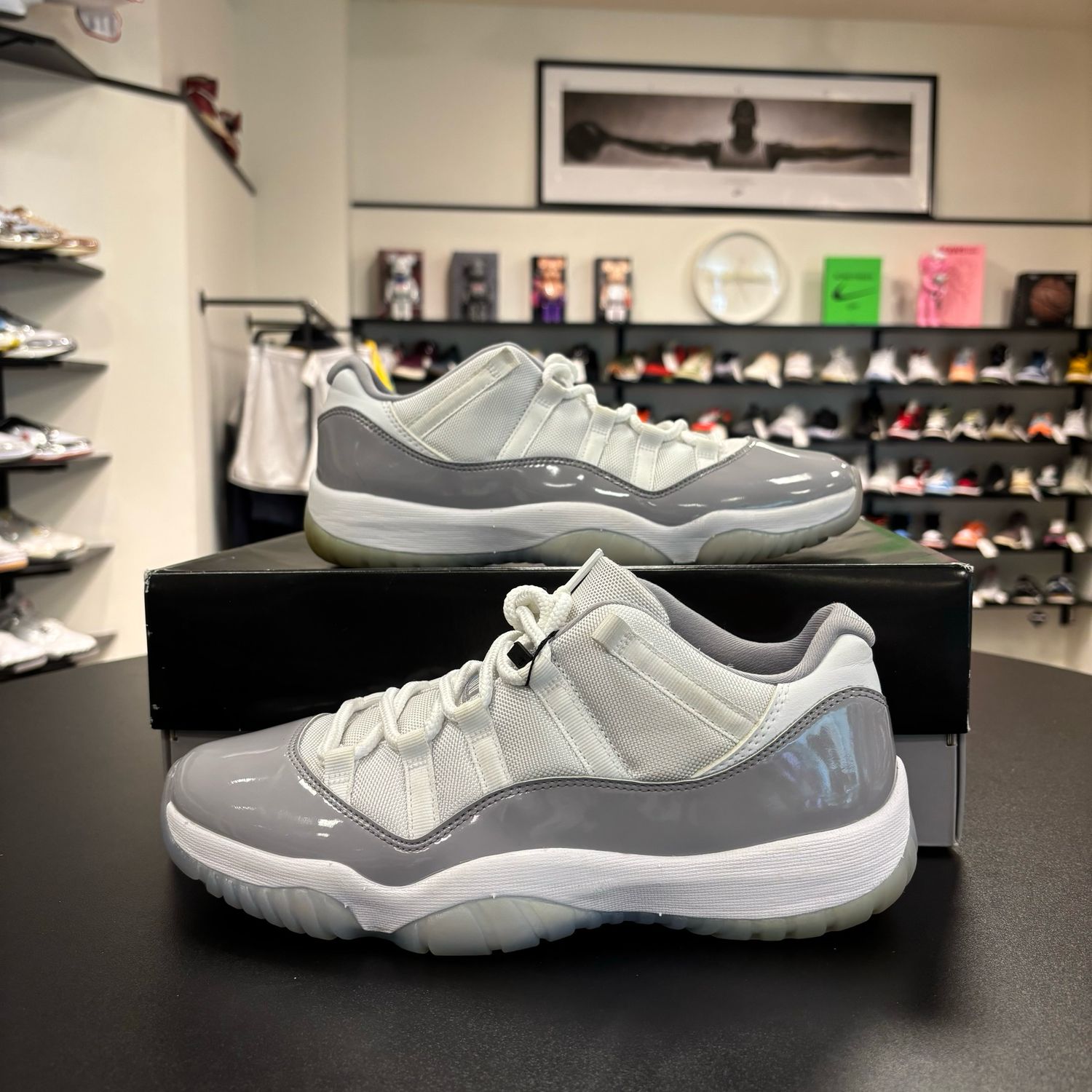 PO2 AIR JORDAN 11 LOW CEMENT GREY SIZE 10