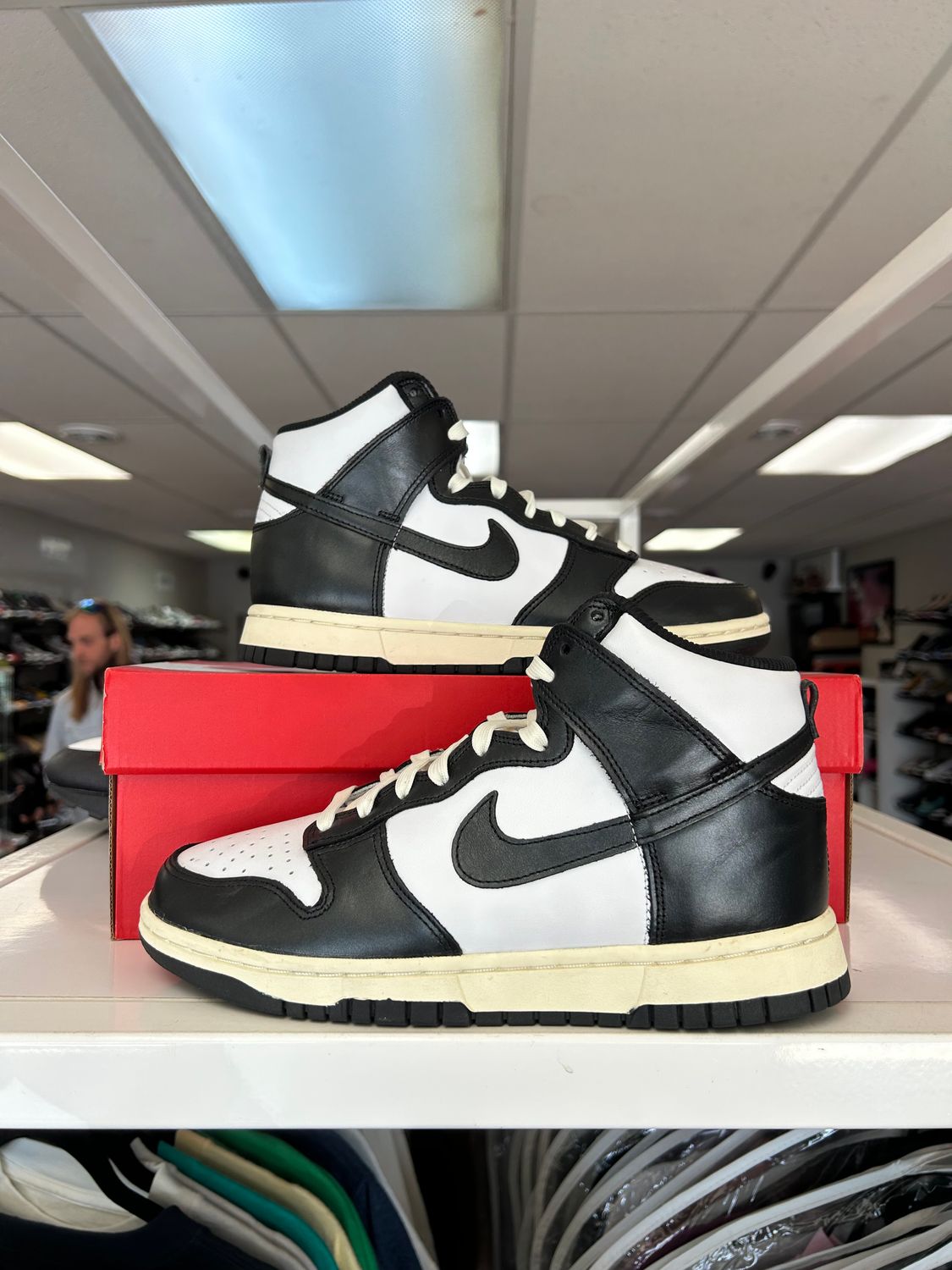 PO NIKE DUNK HIGH VINTAGE BLACK (WOMENS) SIZE 8W