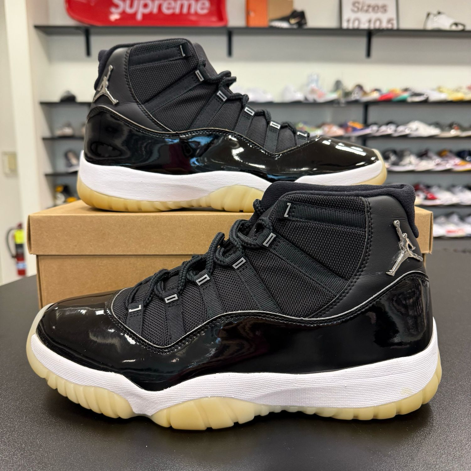 PO NB AIR JORDAN 11 JUBILEE SIZE 11.5