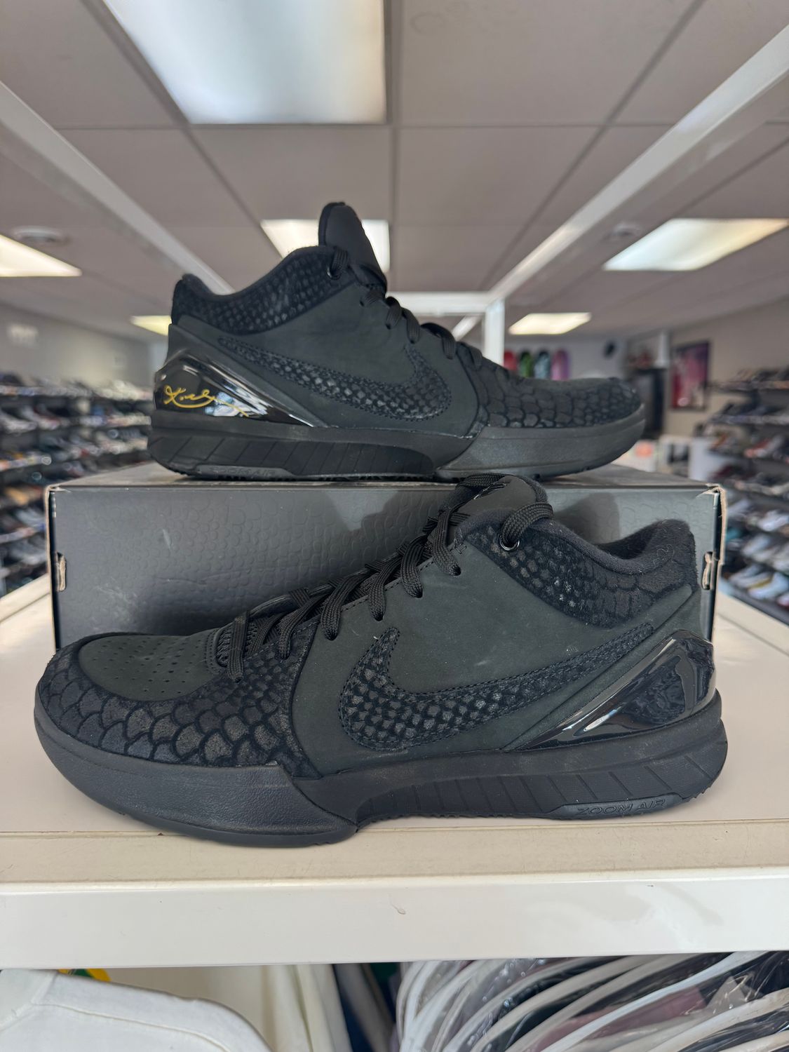 PO NIKE KOBE 4 PROTRO GIFT OF MAMBA SIZE 9