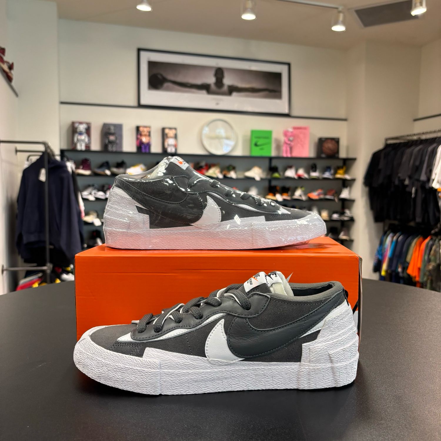 NEW NIKE BLAZER LOW SACAI IRON GREY