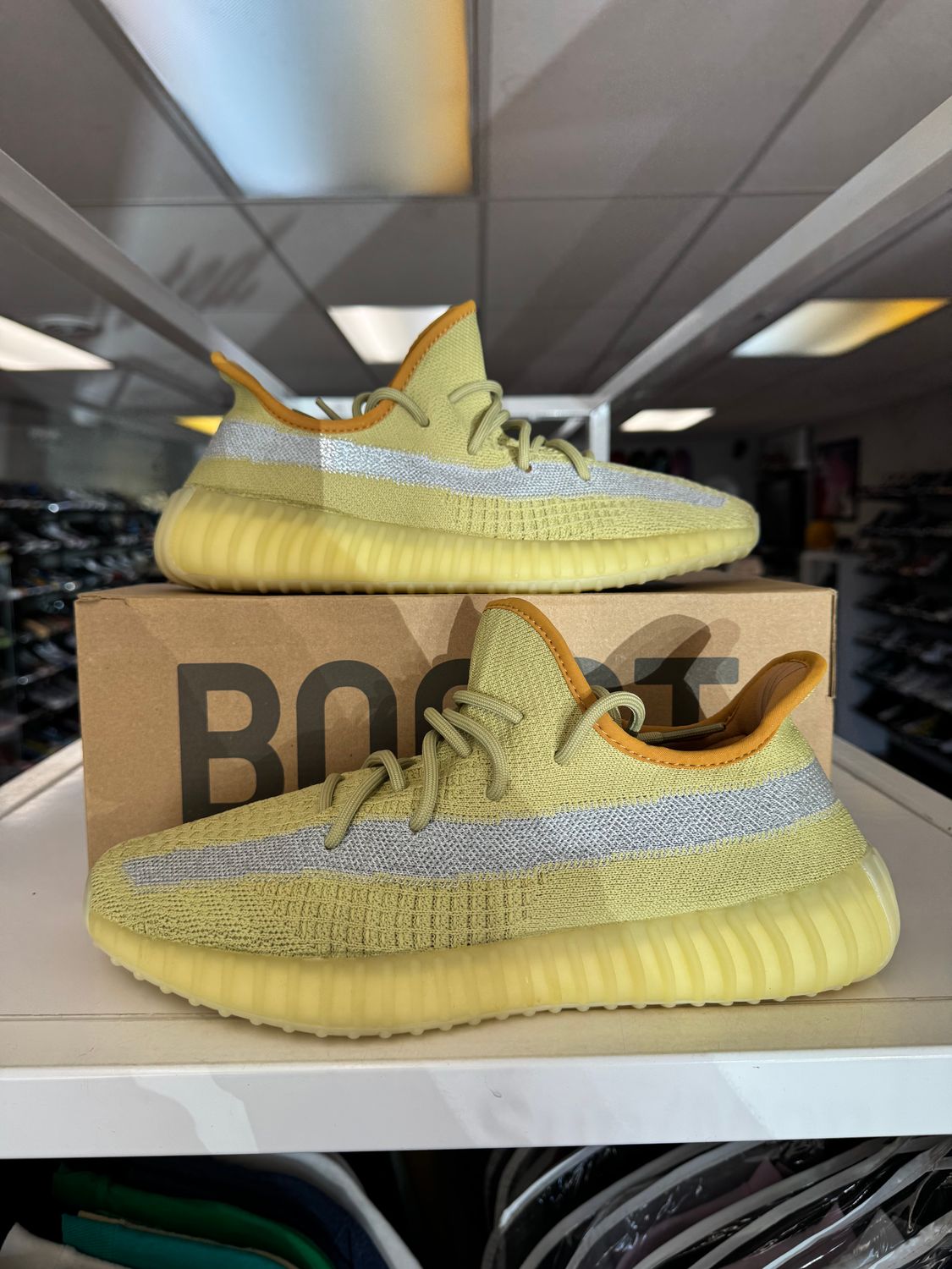 PO ADIDAS YEEZY BOOST 350 V2 MARSH SIZE 11