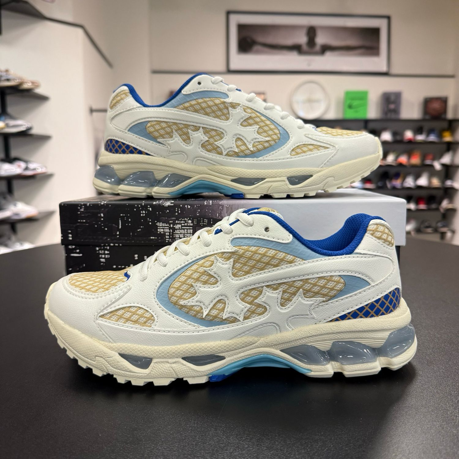 BRAVEST STUDIOS KROSS KOUNTRY RUNNER ICE BLUE