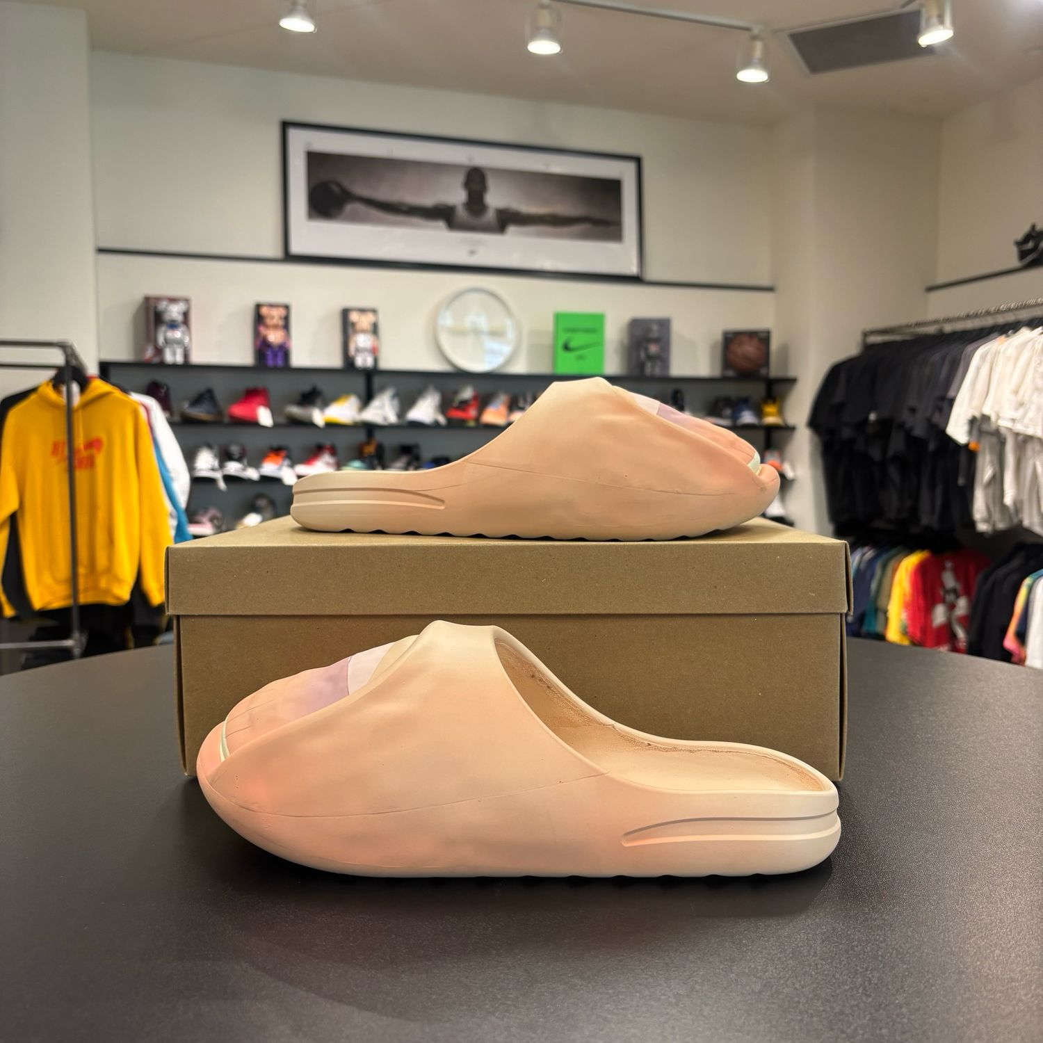 NO BOX BRAVEST STUDIOS TOE NAIL CLOGS