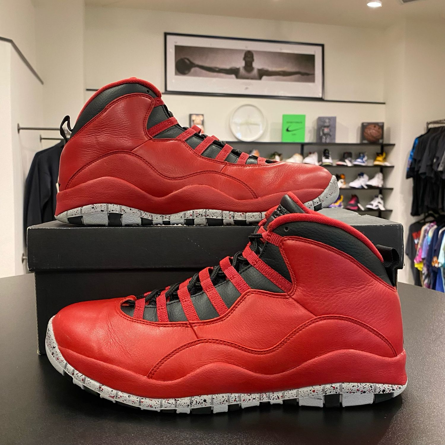 PO AIR JORDAN 10 BULLS OVER BROADWAY SIZE 12