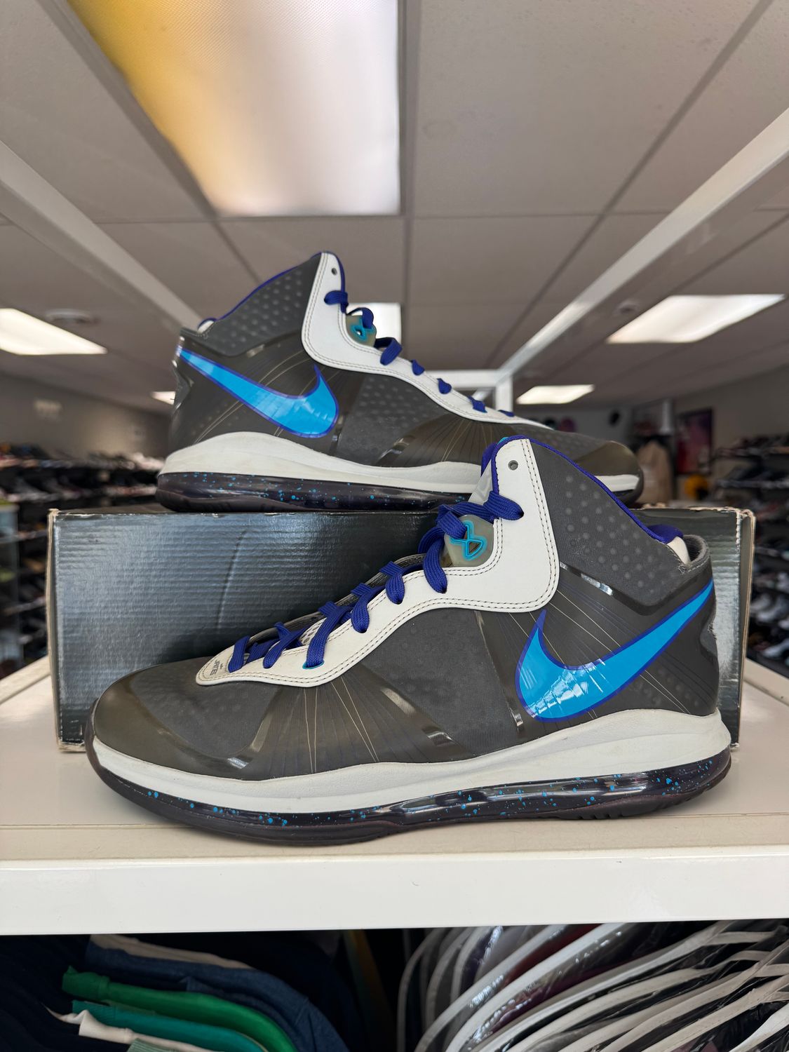 PO NIKE LEBRON 8 V/2 SUMMIT LAKE HORNETS SIZE 12