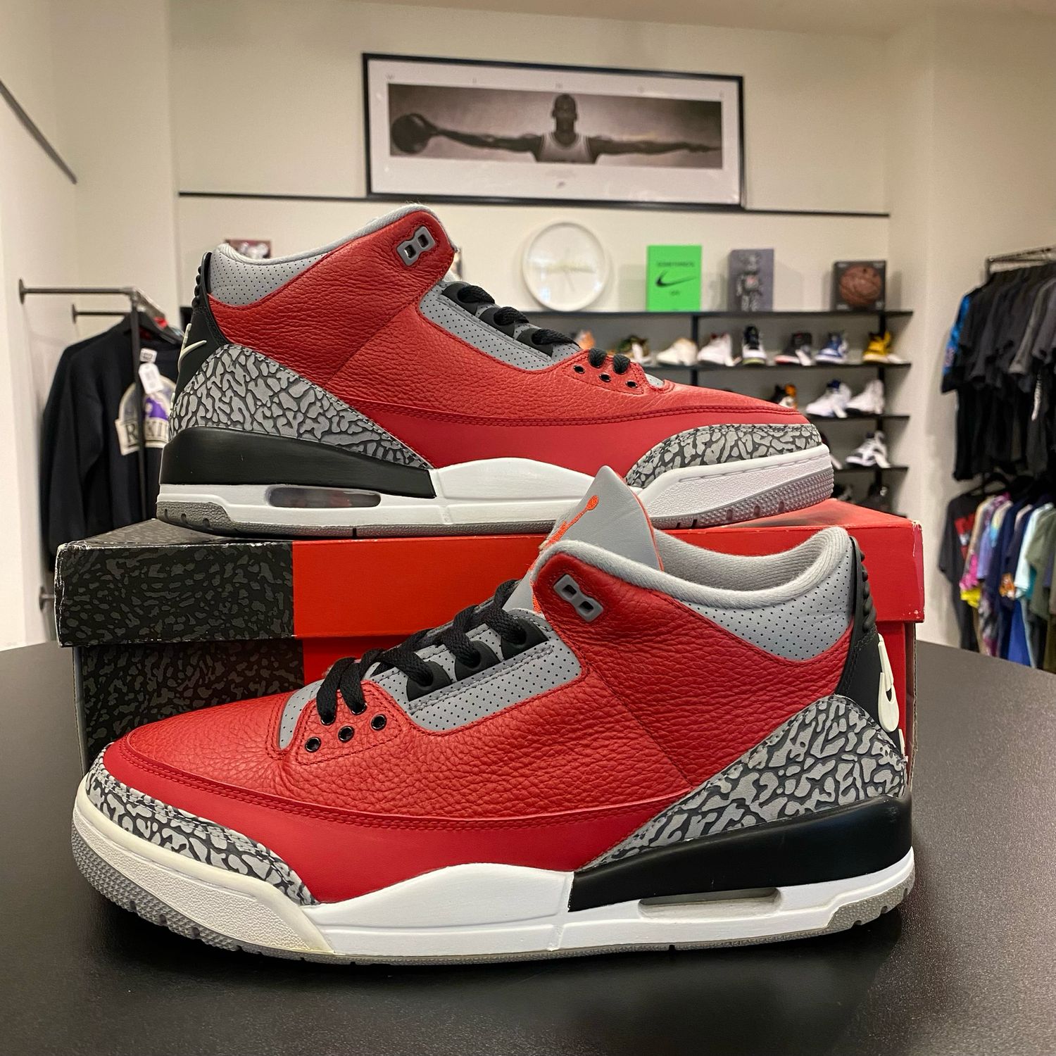 PO AIR JORDAN 3 UNITE SIZE 13