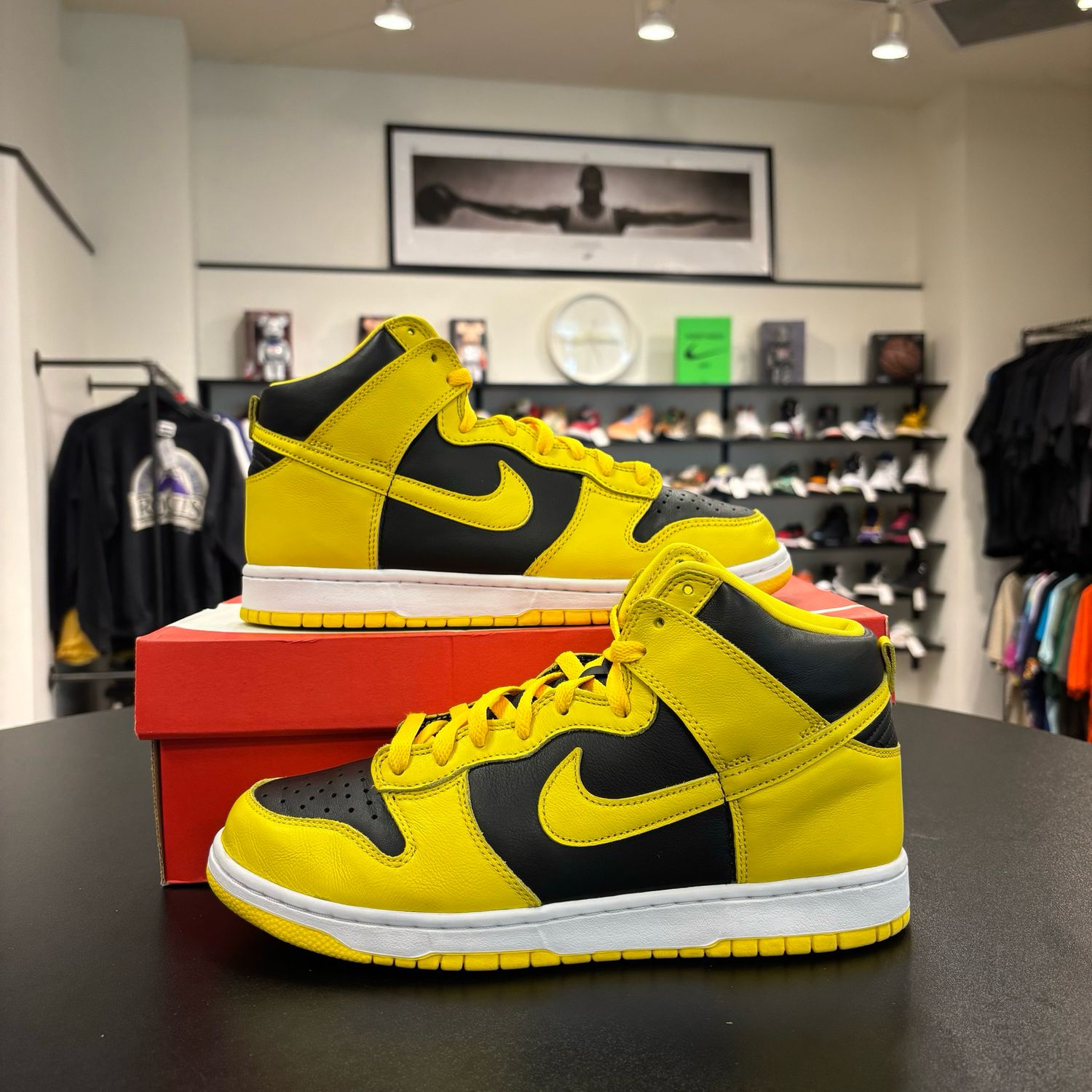 PO NIKE DUNK HIGH IOWA SIZE 9