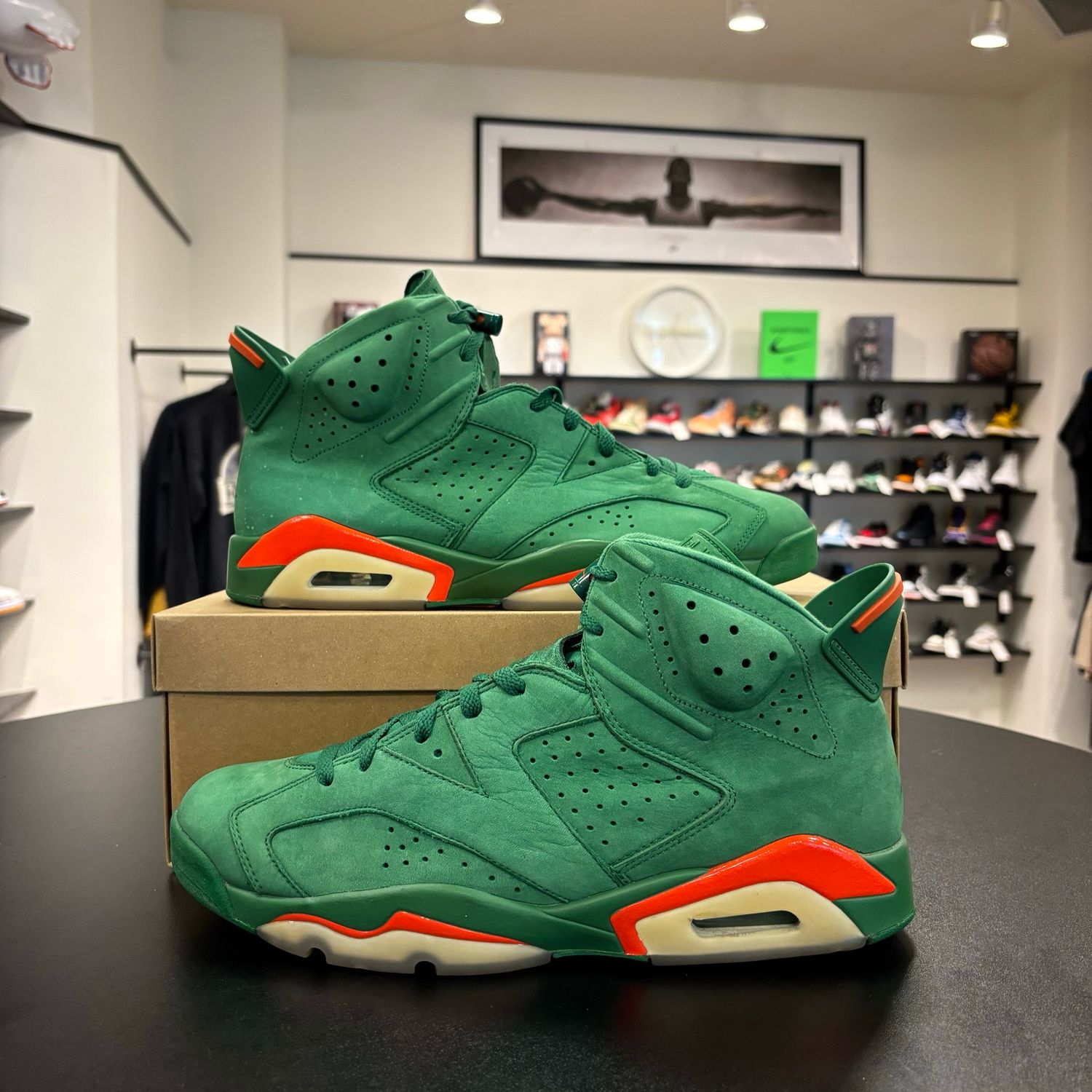 PO NB AIR JORDAN 6 GATORADE GREEN SIZE 13