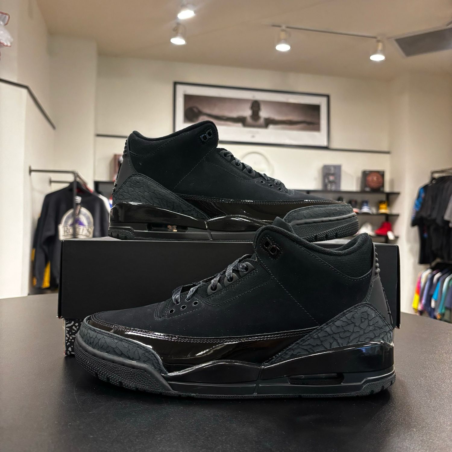 PO AIR JORDAN 3 BLACK CAT SIZE 10.5