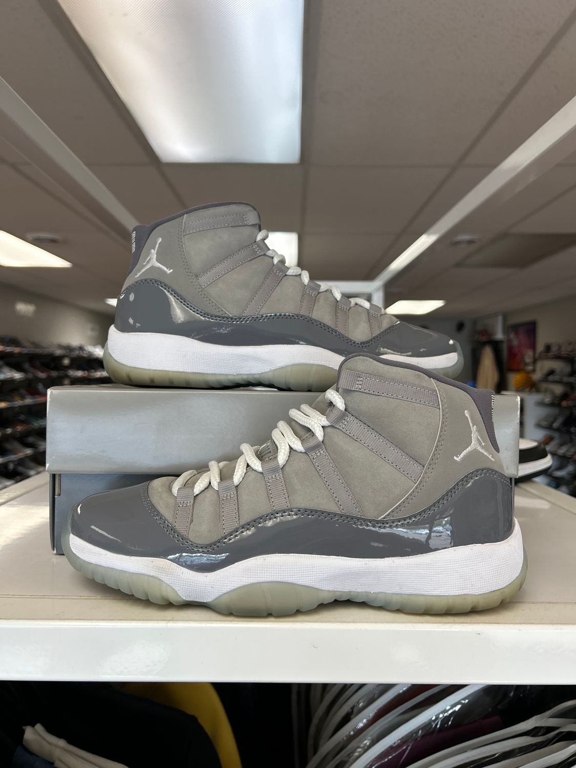 PO AIR JORDAN 11 COOL GREY SIZE 7Y