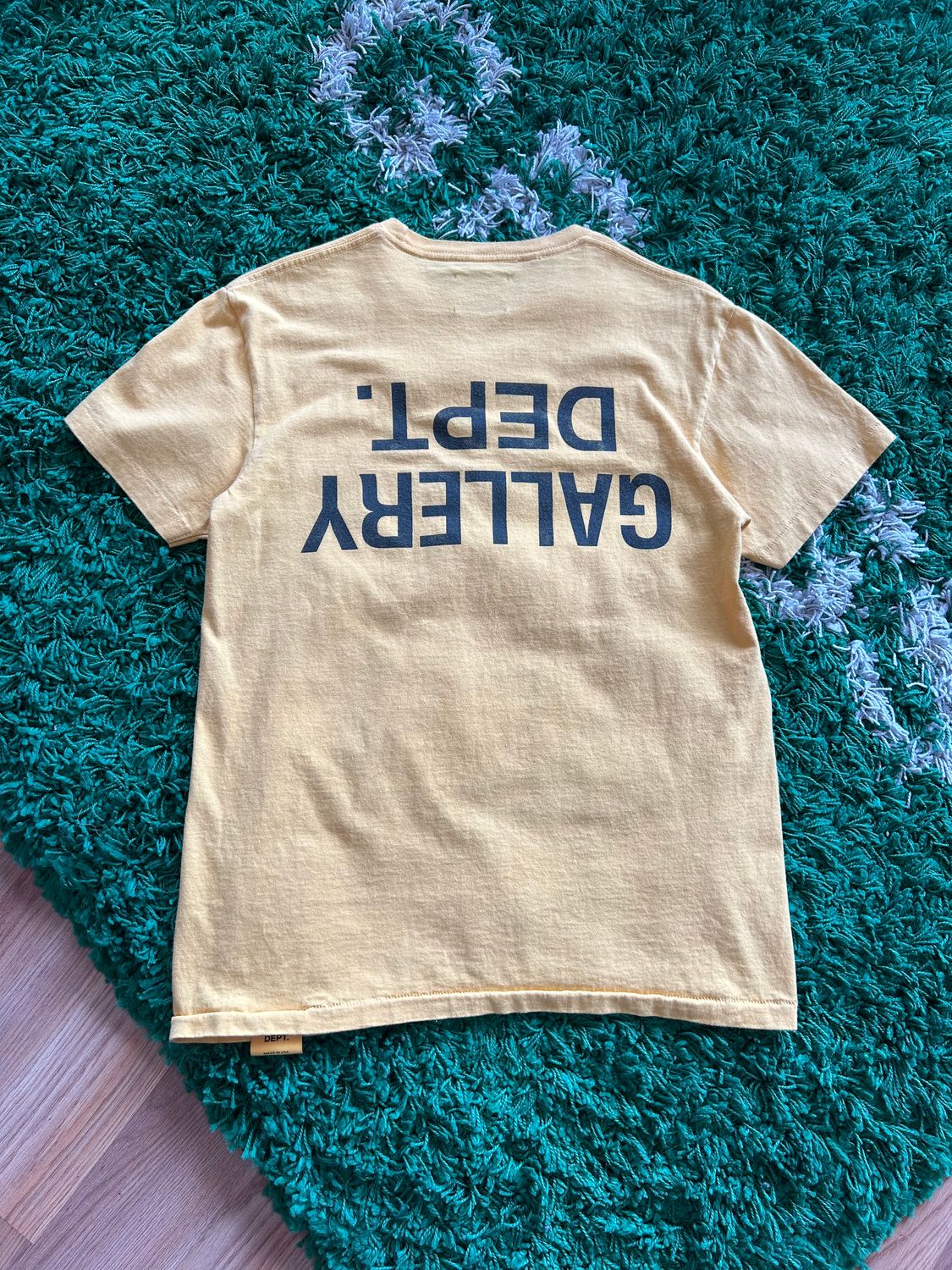 PO GALLERY DEPT. UPSIDE DOWN TEE YELLOW SIZE S