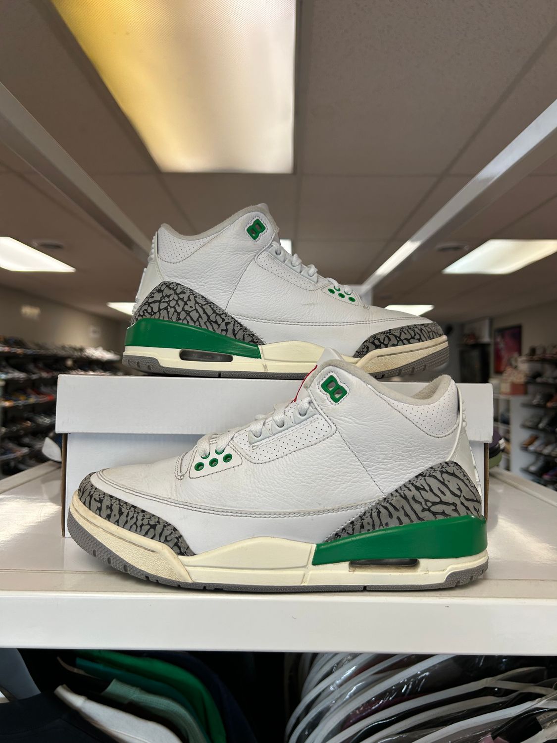 PO AIR JORDAN 3 RETRO LUCKY GREEN (WOMENS) SIZE 9W