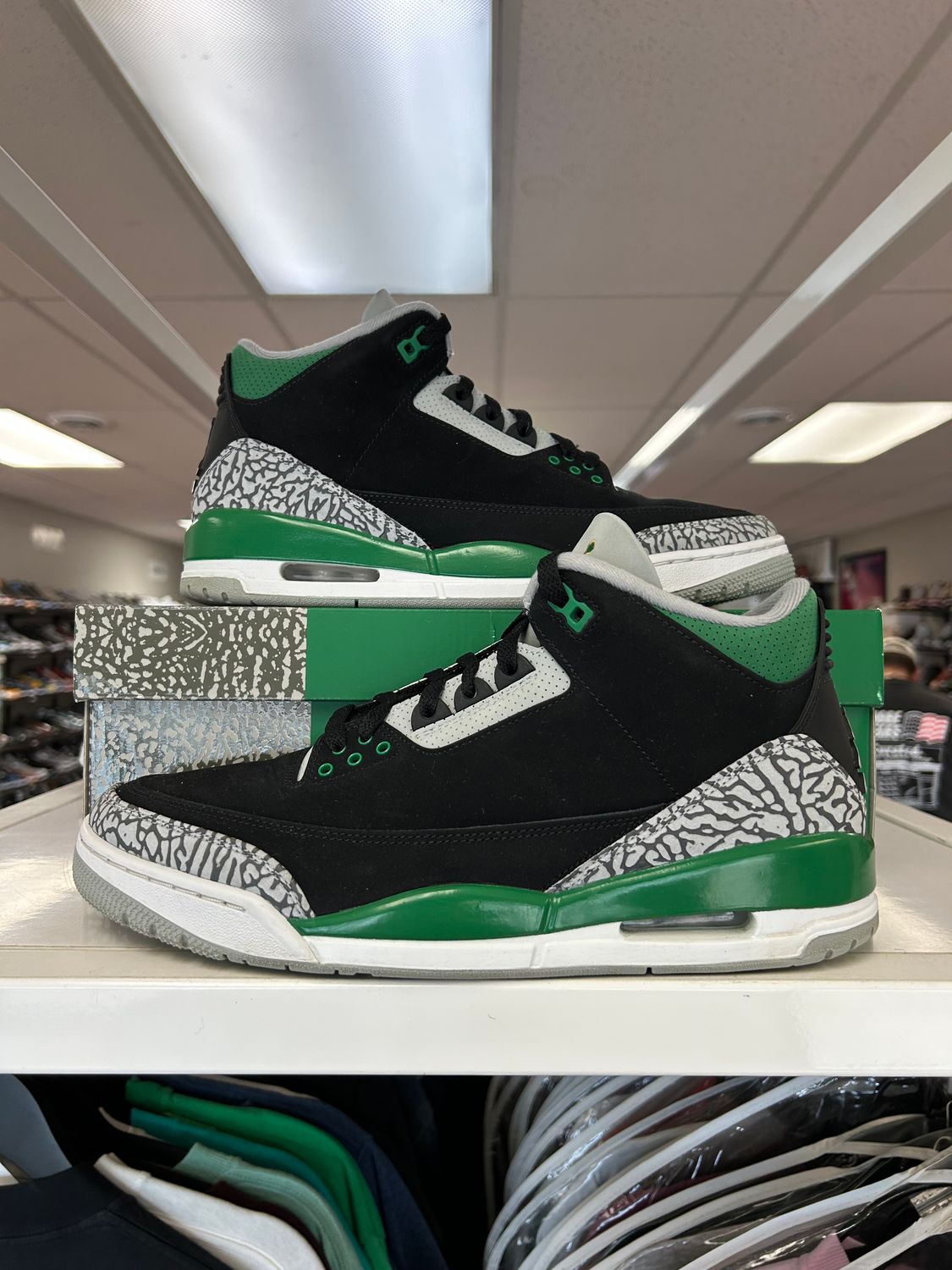 PO AIR JORDAN 3 RETRO PINE GREEN SIZE 11