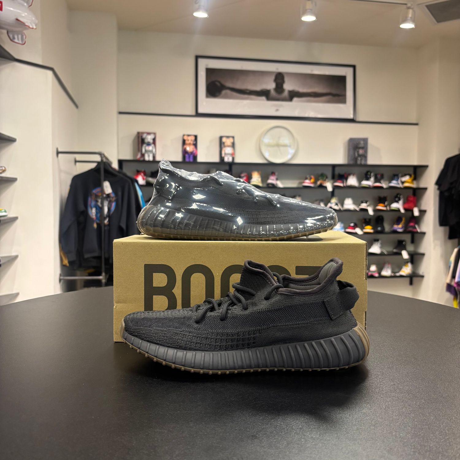 NEW ADIDAS YEEZY 350 V2 CINDER