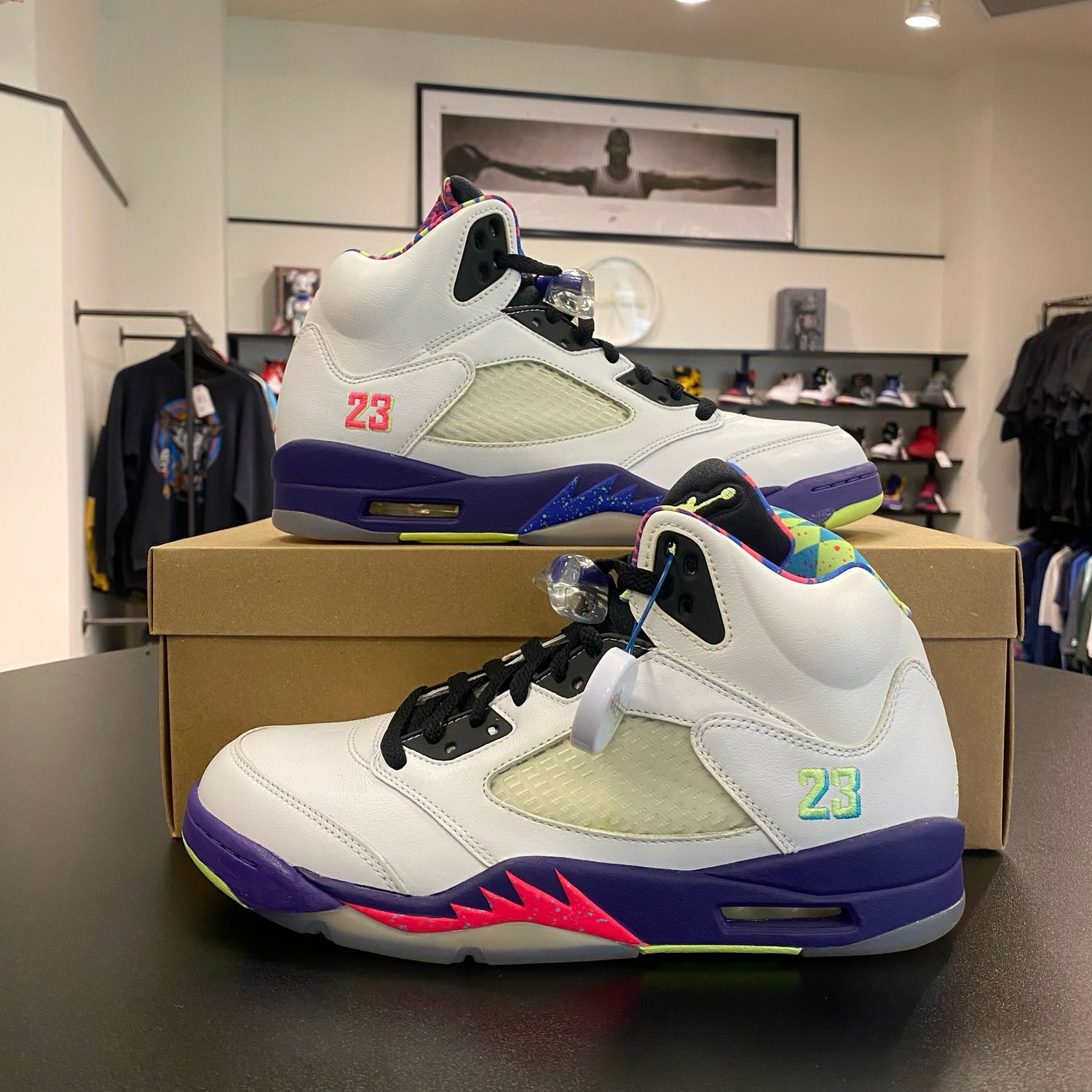 NEW (NO BOX) JORDAN 5 RETRO ALTERNATE BEL-AIR SIZE 9
