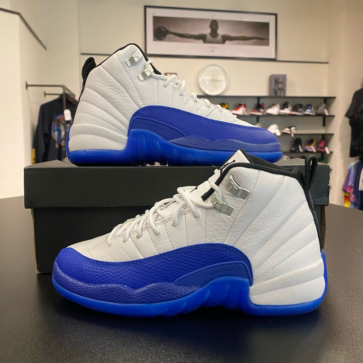 PO AIR JORDAN 12 BLUEBERRY SIZE 4Y