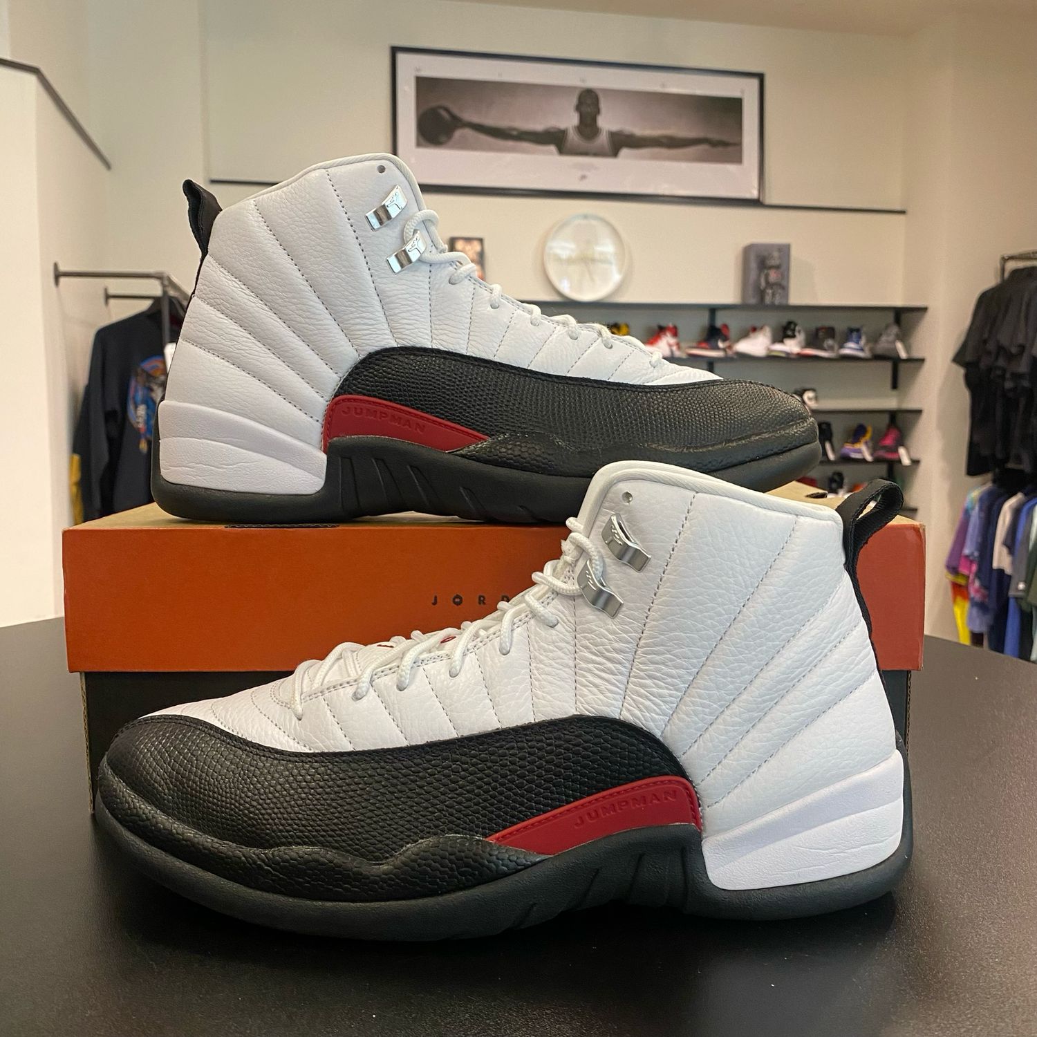 PO AIR JORDAN 12 TAXI FLIP SIZE 12