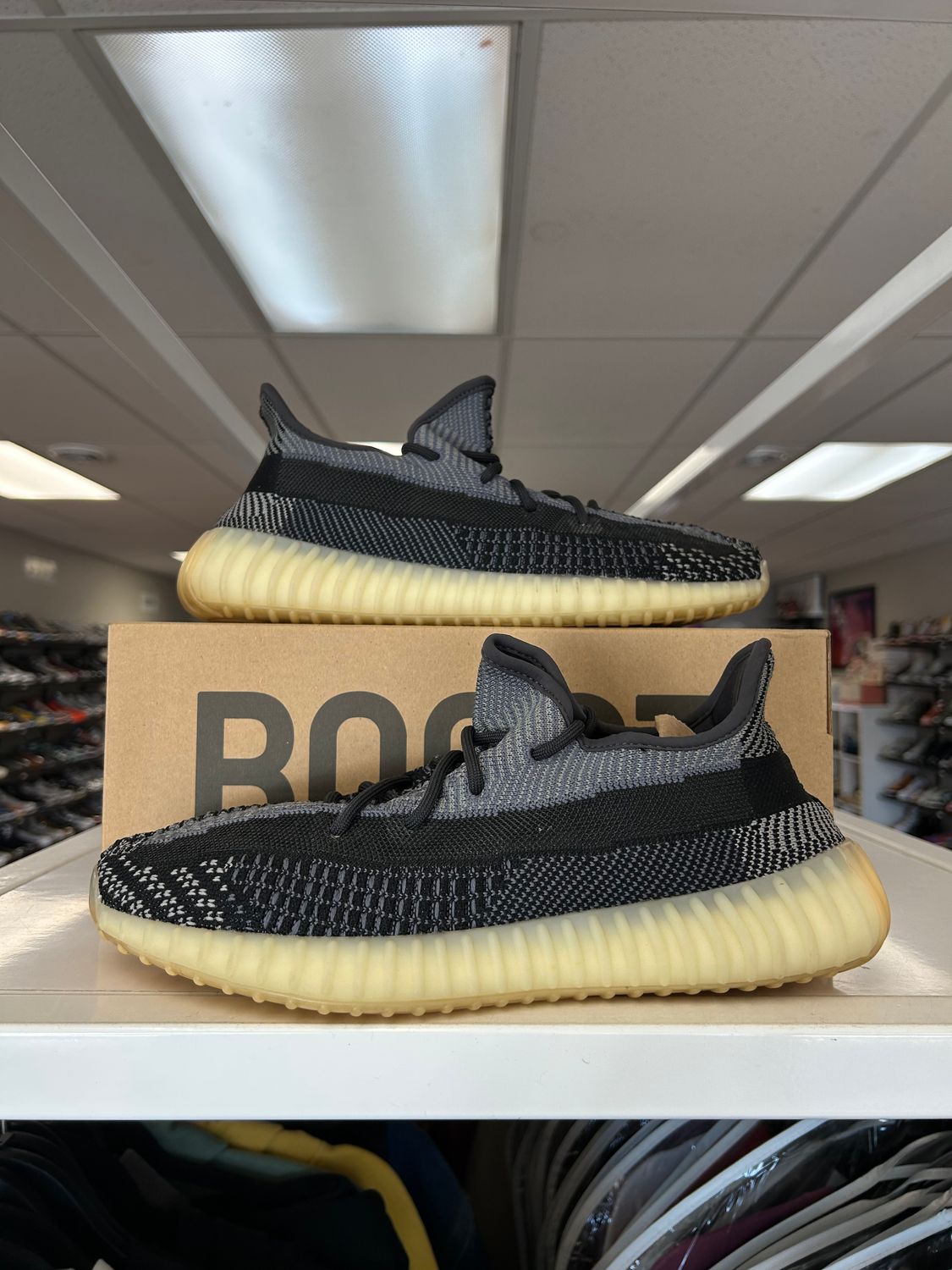 PO ADIDAS YEEZY BOOST 350 V2 CARBON SIZE 11