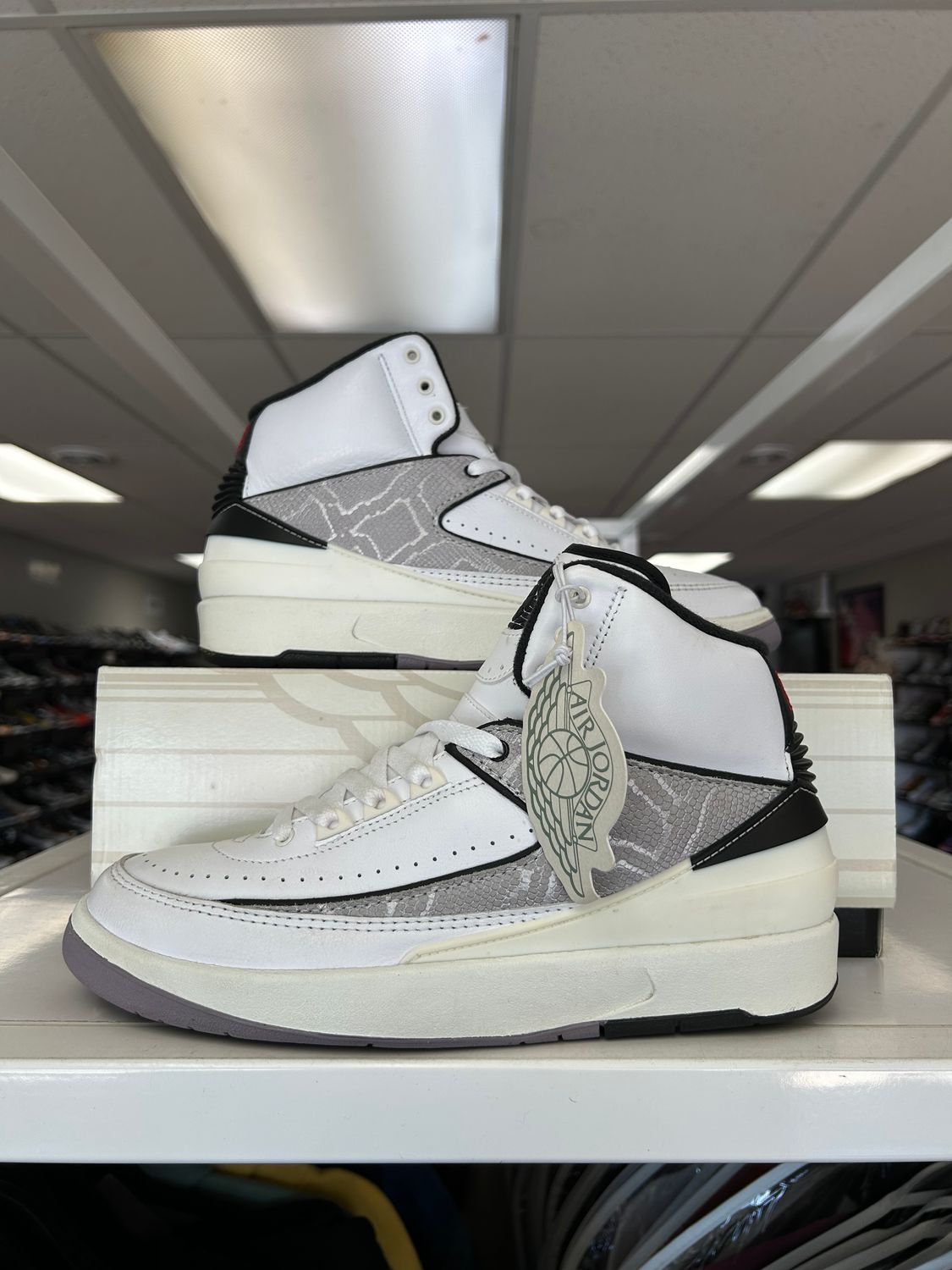 PO AIR JORDAN 2 PYTHON SIZE 8