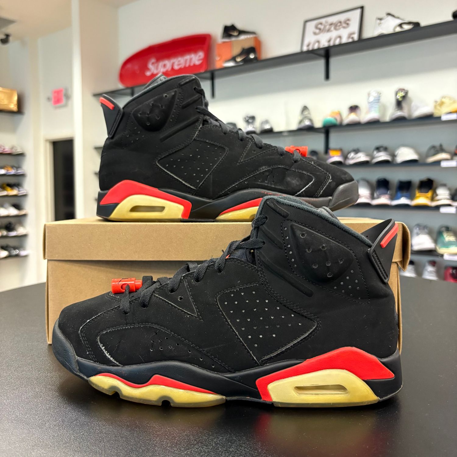 PONB AIR JORDAN 6 BLACK INFRARED SIZE 10