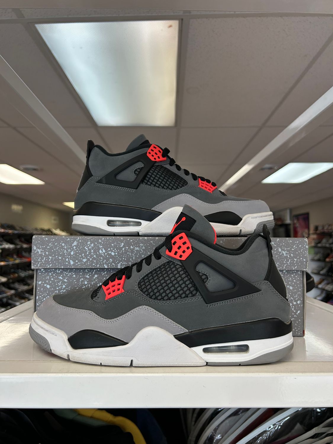 PO AIR JORDAN 4 RETRO INFRARED SIZE 9.5