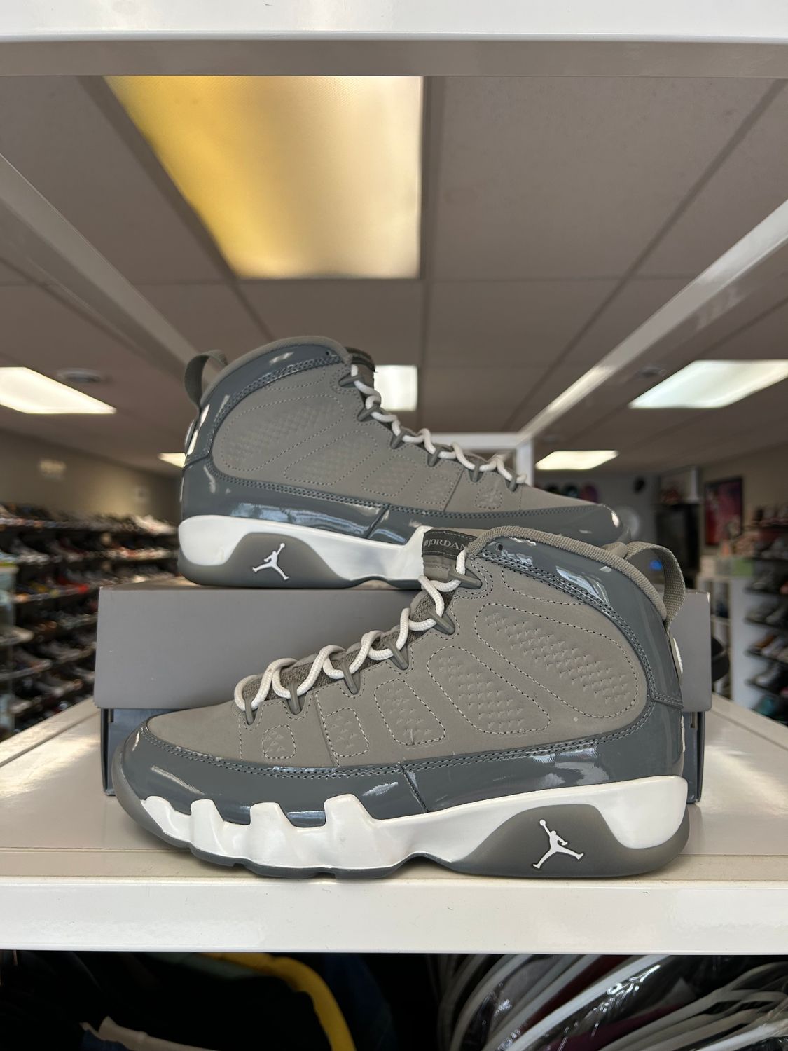 PO AIR JORDAN 9 RETRO COOL GREY (2025) SIZE 8