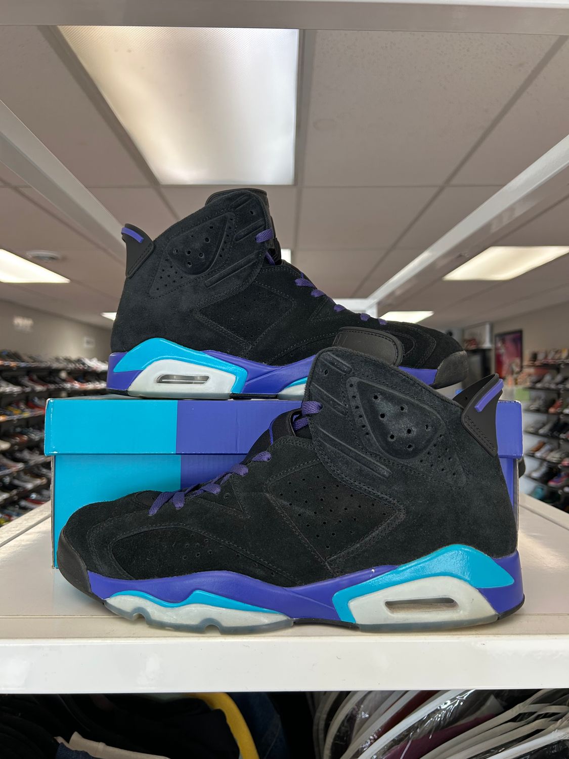 PO AIR JORDAN 6 RETRO AQUA SIZE 12