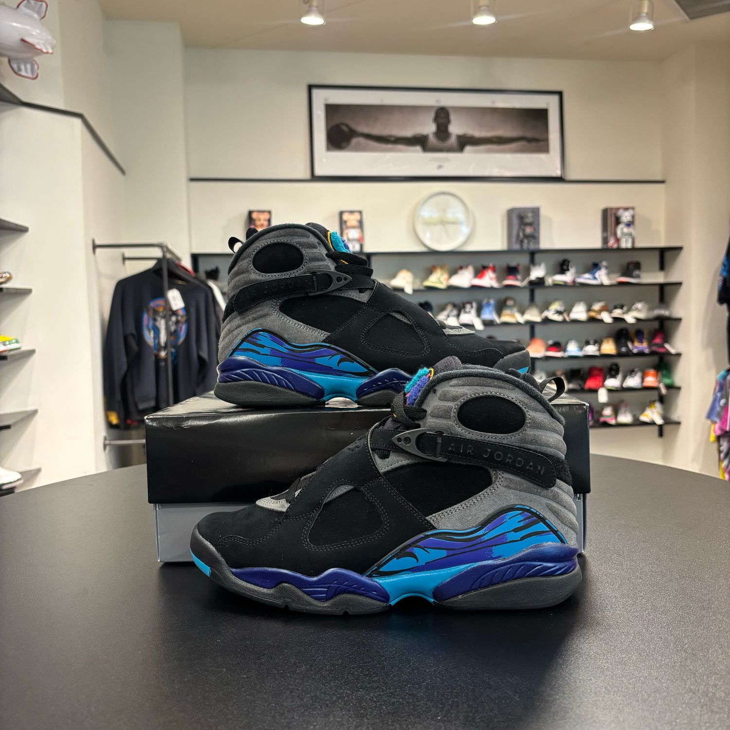 PO AIR JORDAN 8 AQUA (2025) SIZE 9