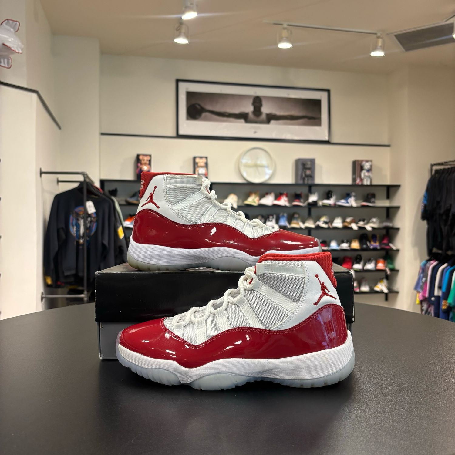PO2 AIR JORDAN 11 CHERRY (2022) SIZE 9