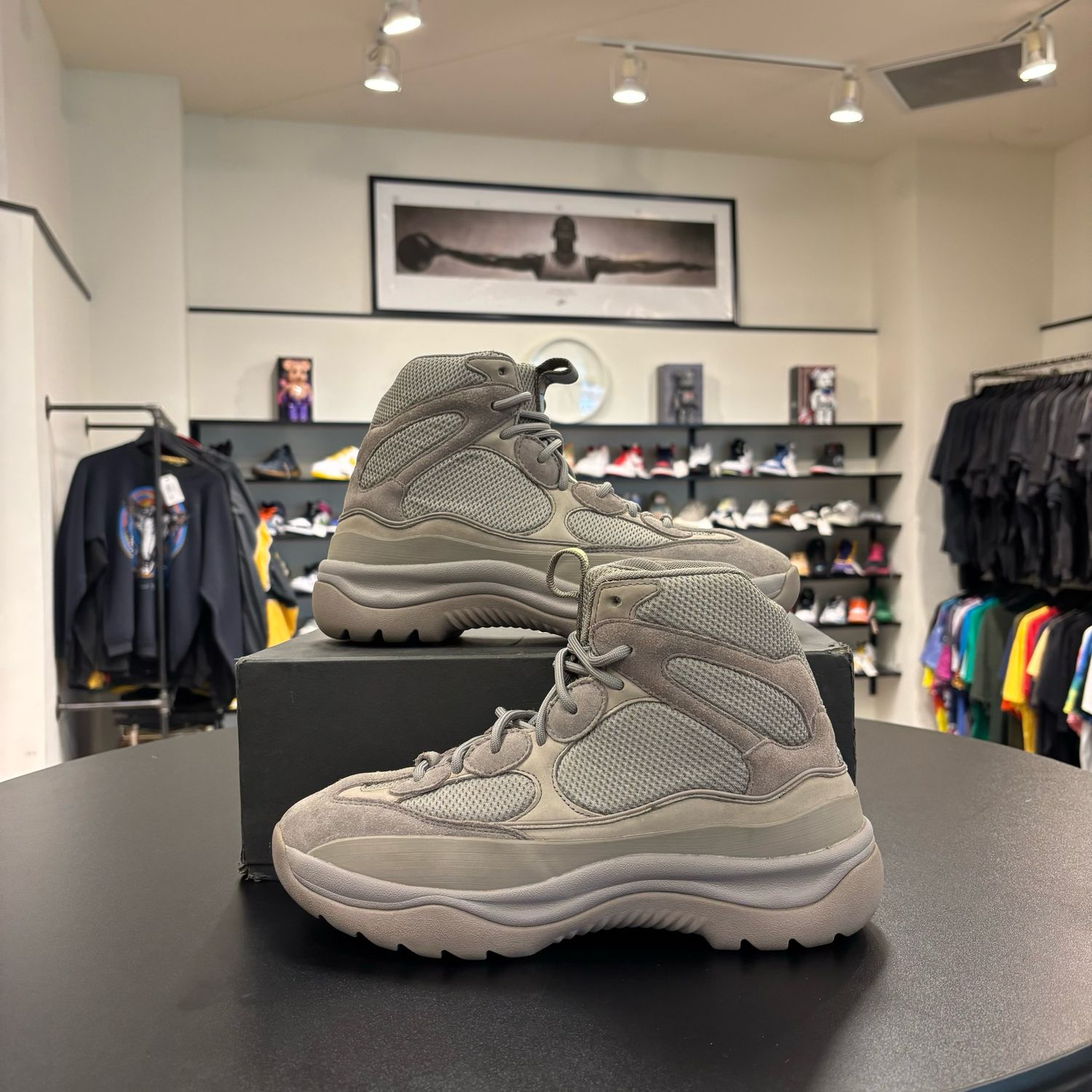 PO ADIDAS YEEZY DESERT BOOT SEASON 7 CINDER SIZE 11