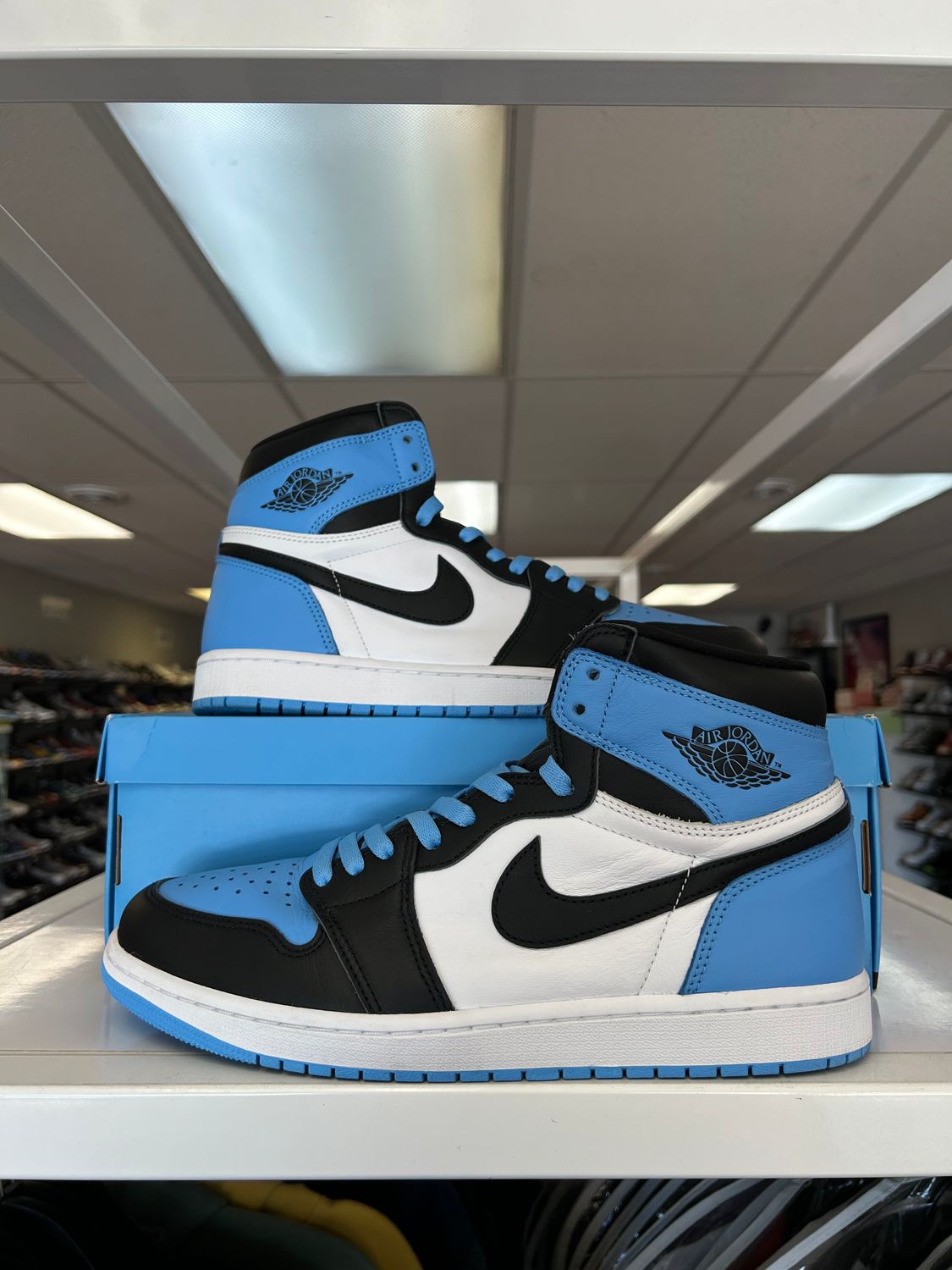 PO2 AIR JORDAN 1 UNC TOE SIZE 11.5