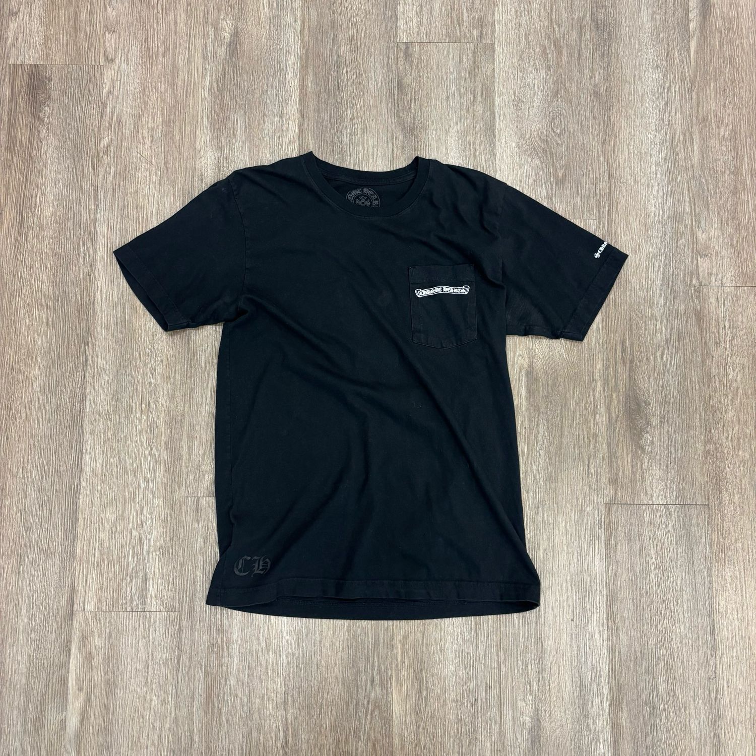 PO CHROME HEARTS SCROLL BLACK TEE SIZE L