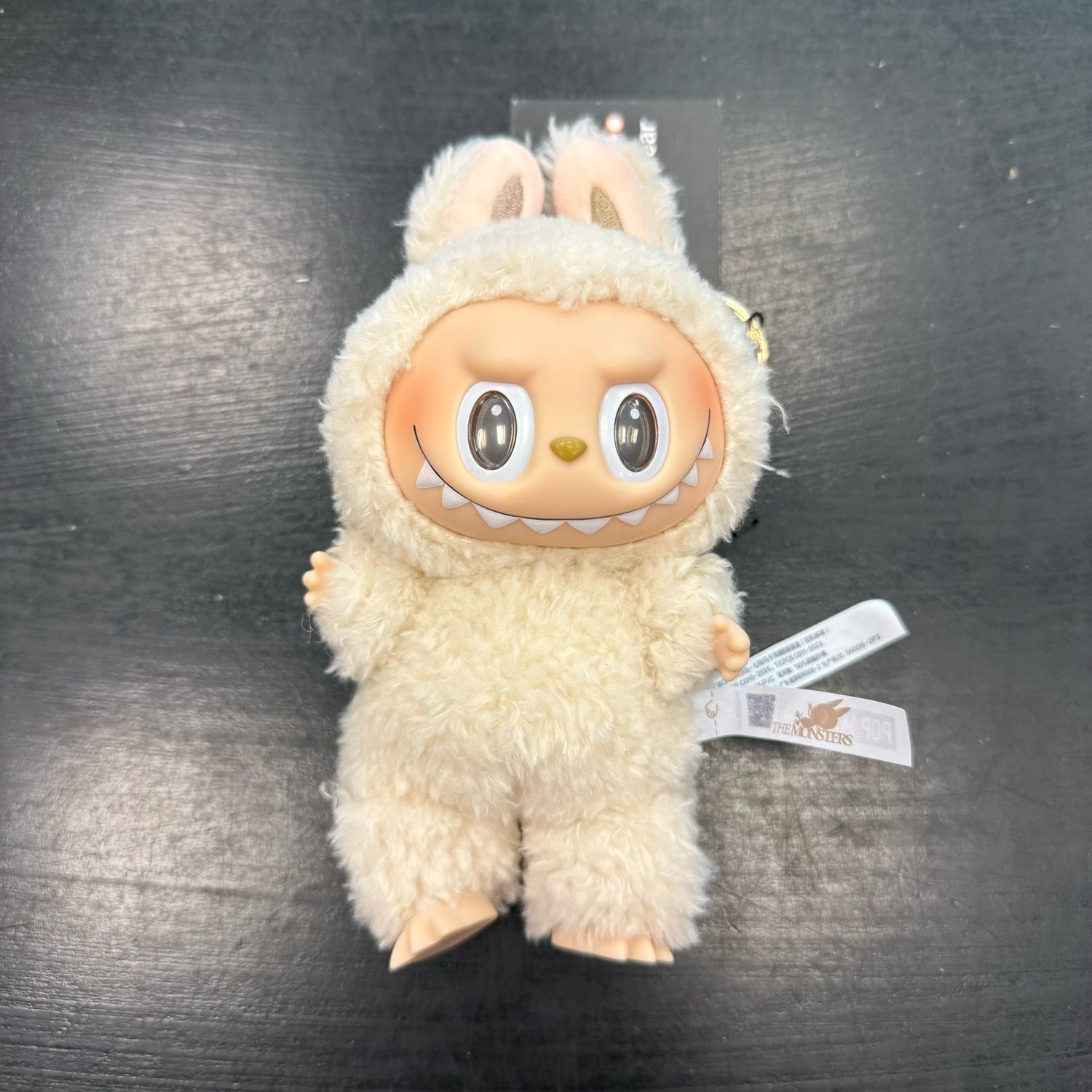 PO EXCITING MACORON POPMART LABUBU SOYMILK (WHITE)