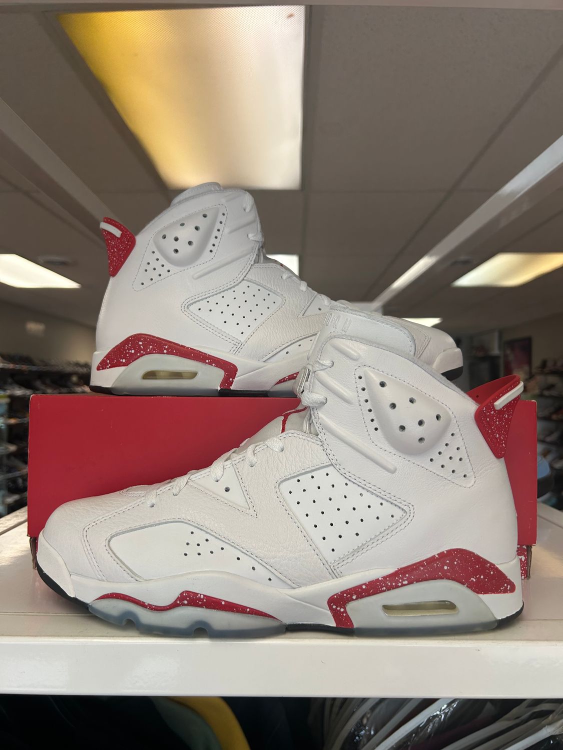 PO AIR JORDAN 6 RETRO RED OREO SIZE 11