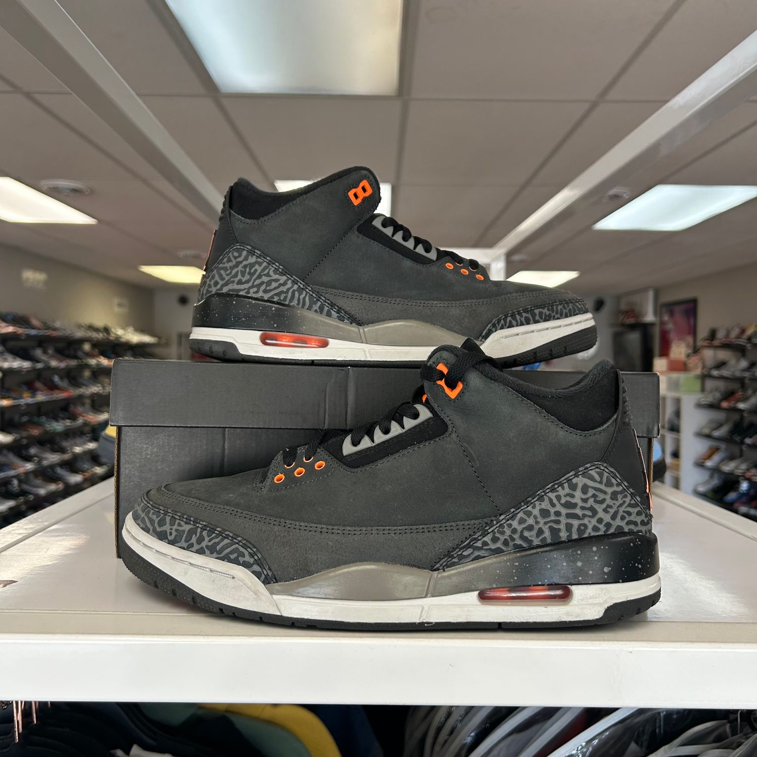 PONB AIR JORDAN 3 FEAR SIZE 9.5