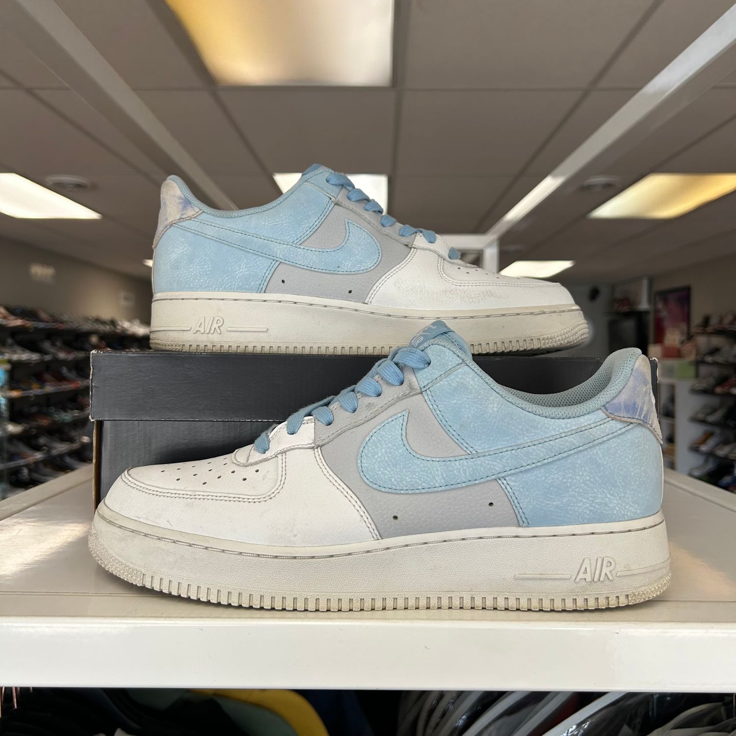 PO NIKE AIR FORCE 1 LOW PSYCHIC BLUE SIZE 10