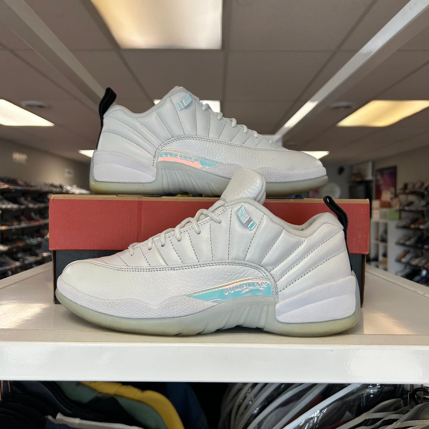 PO AIR JORDAN 12 EASTER (2021) SIZE 8