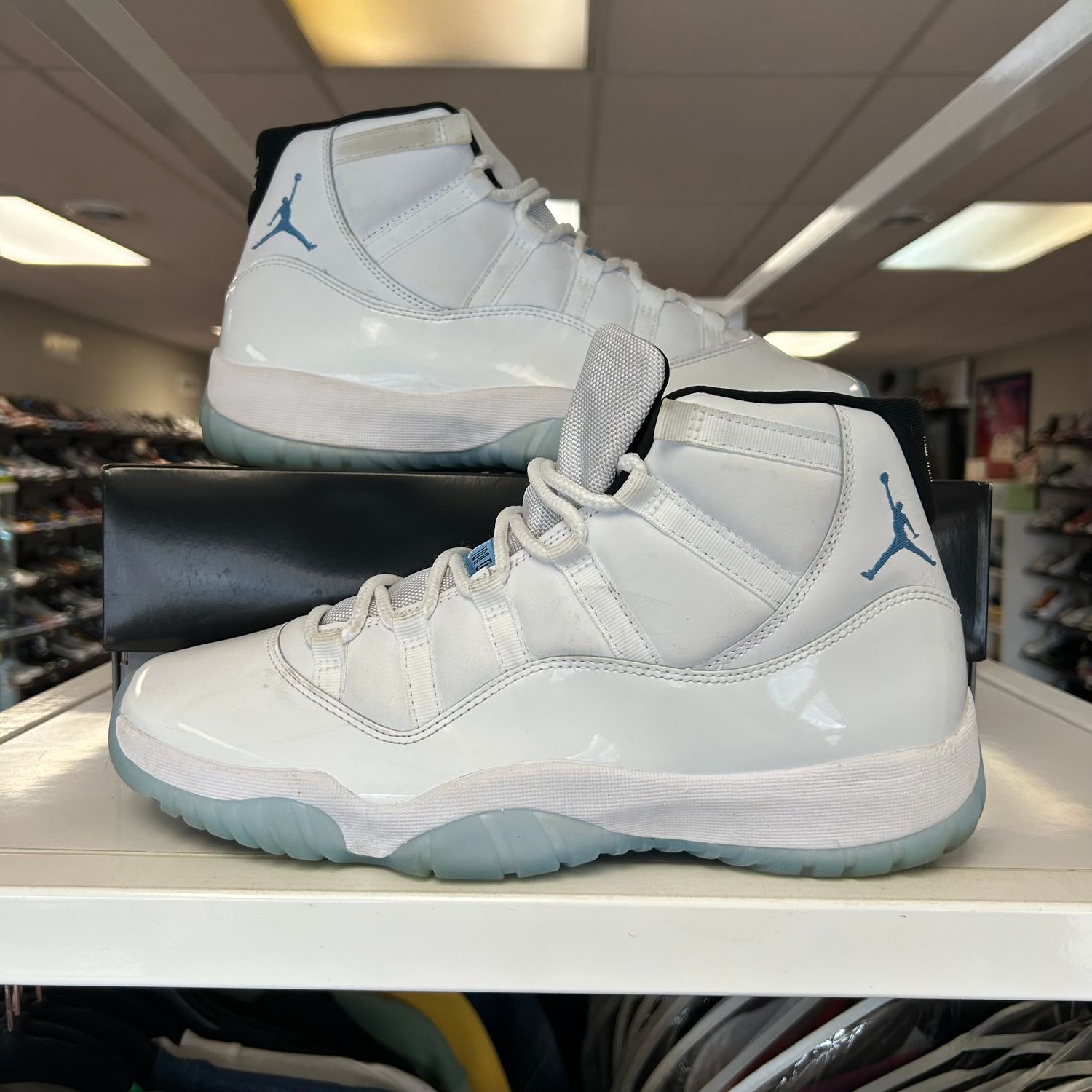 PO2 AIR JORDAN 11 LEGEND BLUE SIZE 12