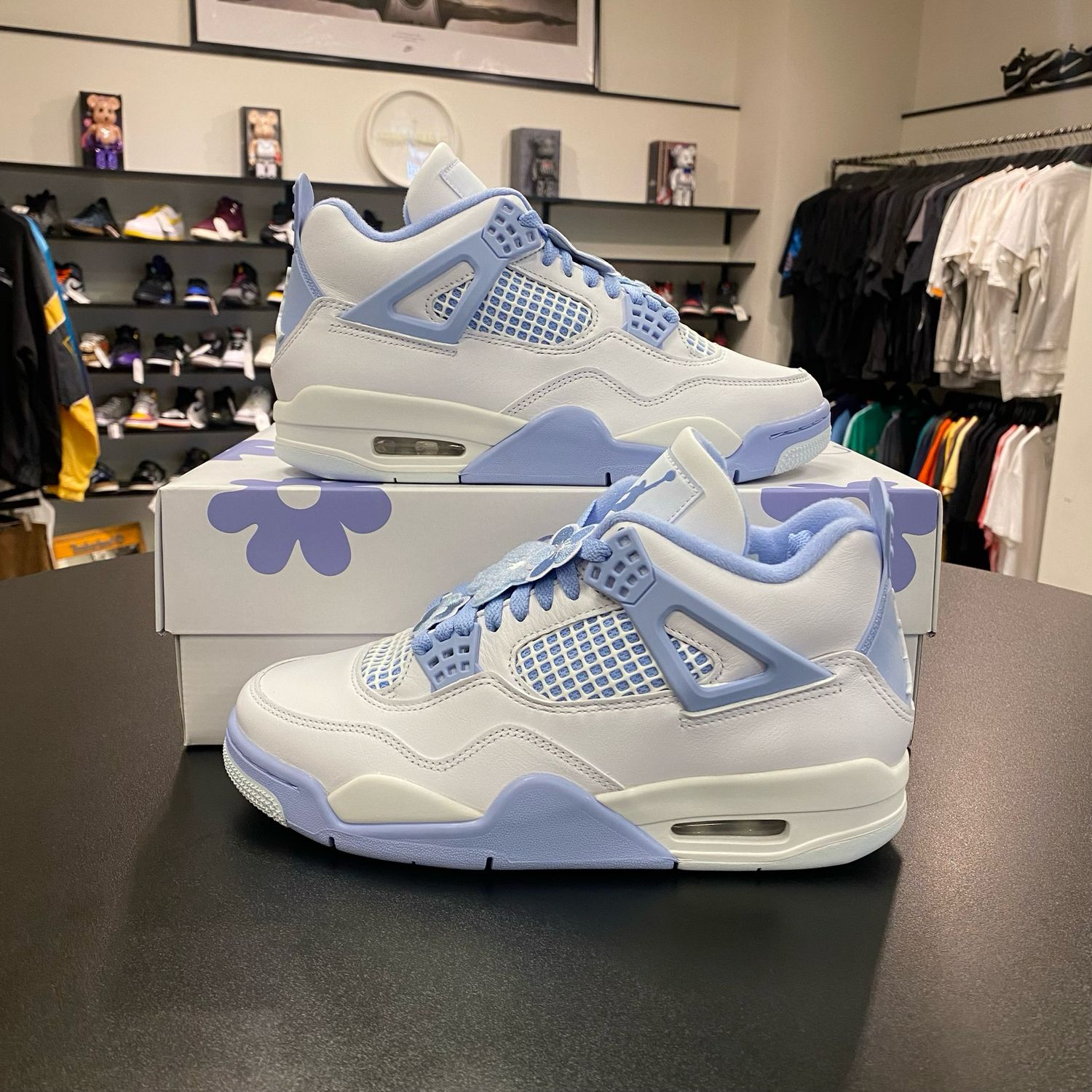 NEW AIR JORDAN 4 RETRO FORGET ME NOT (WOMENS)