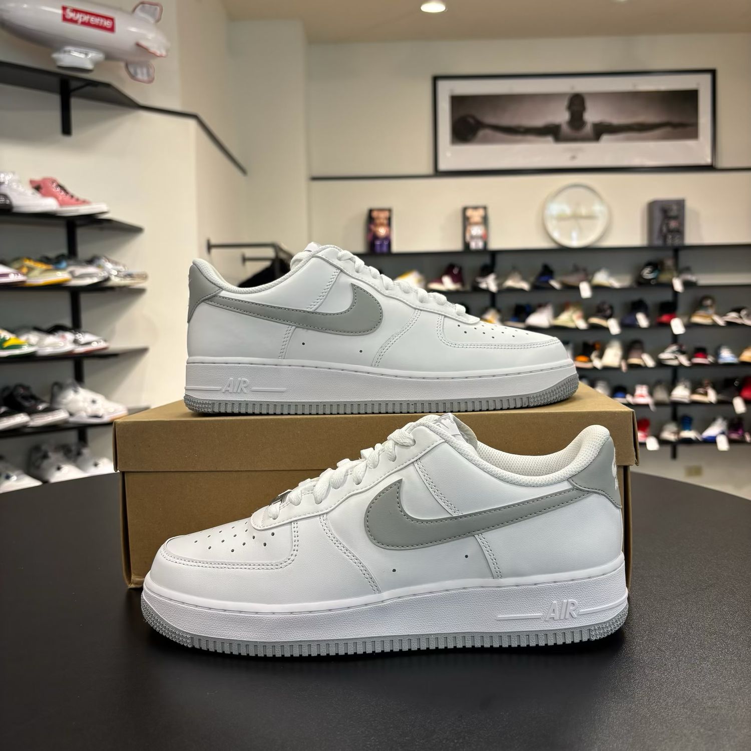 PONB NIKE AIR FORCE 1 LIGHT SMOKE GREY SIZE 10.5