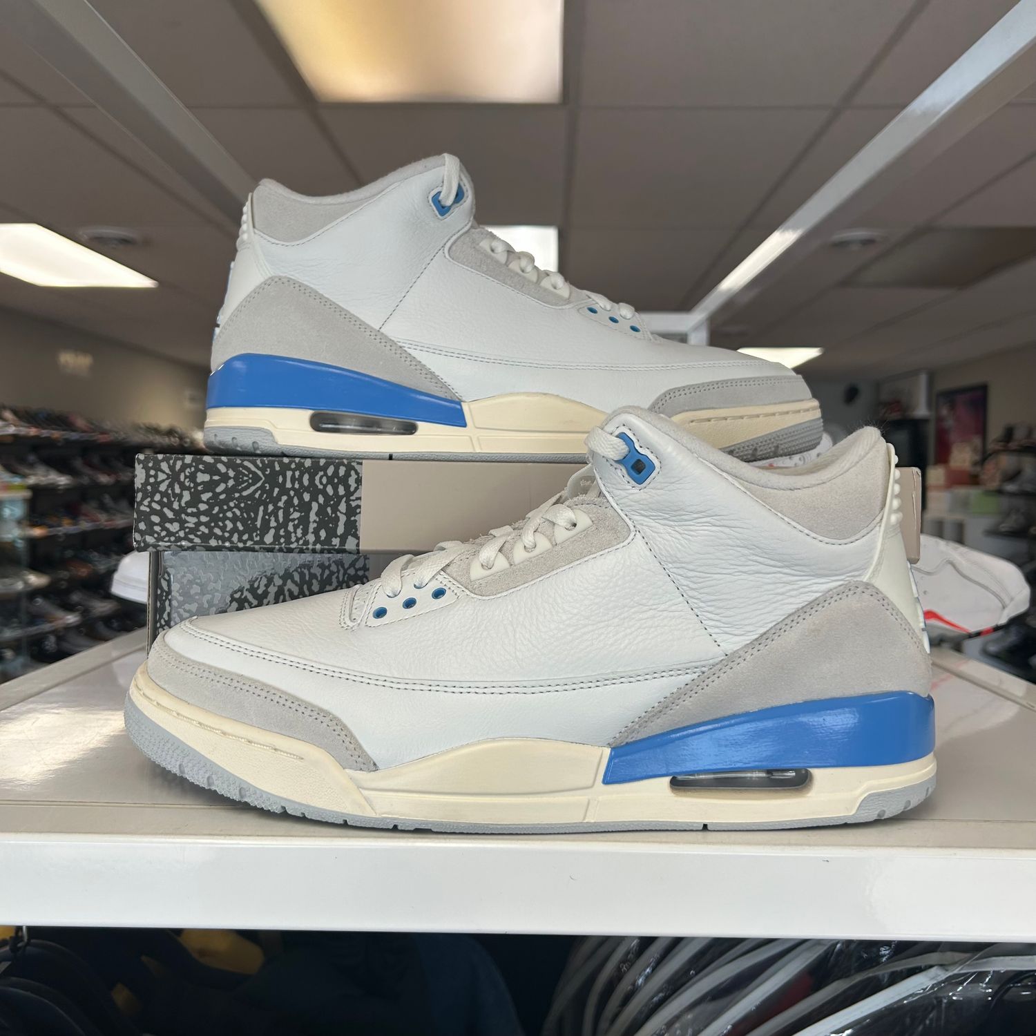 PO AIR JORDAN 3 RETRO LUCKY SHORTS SIZE 12