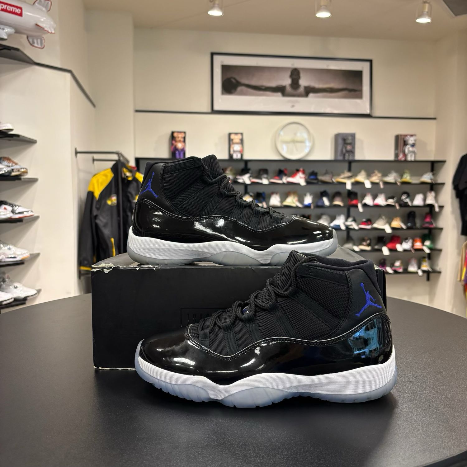 PO AIR JORDAN 11 SPACE JAM (2016) SIZE 10
