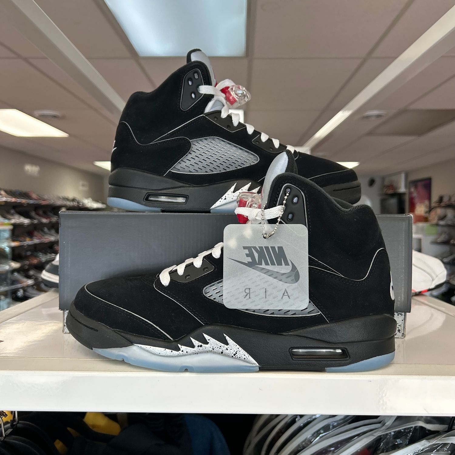PO AIR JORDAN 5 RETRO OG BLACK METALLIC REIMAGINED SIZE 9