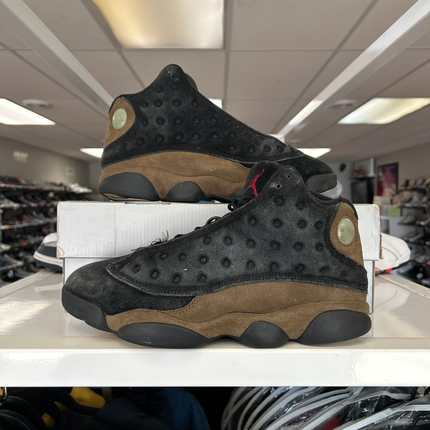 PO AIR JORDAN 13 RETRO OLIVE SIZE 8.5