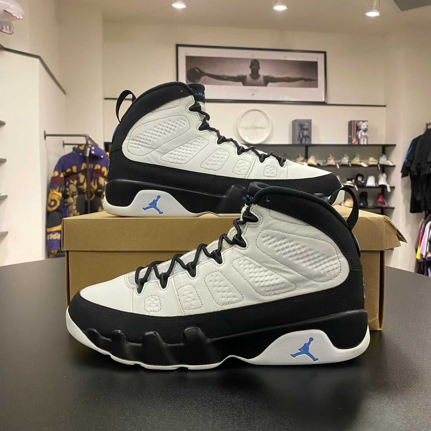 PONB AIR JORDAN 9 UNIVERSITY BLUE SIZE 10.5