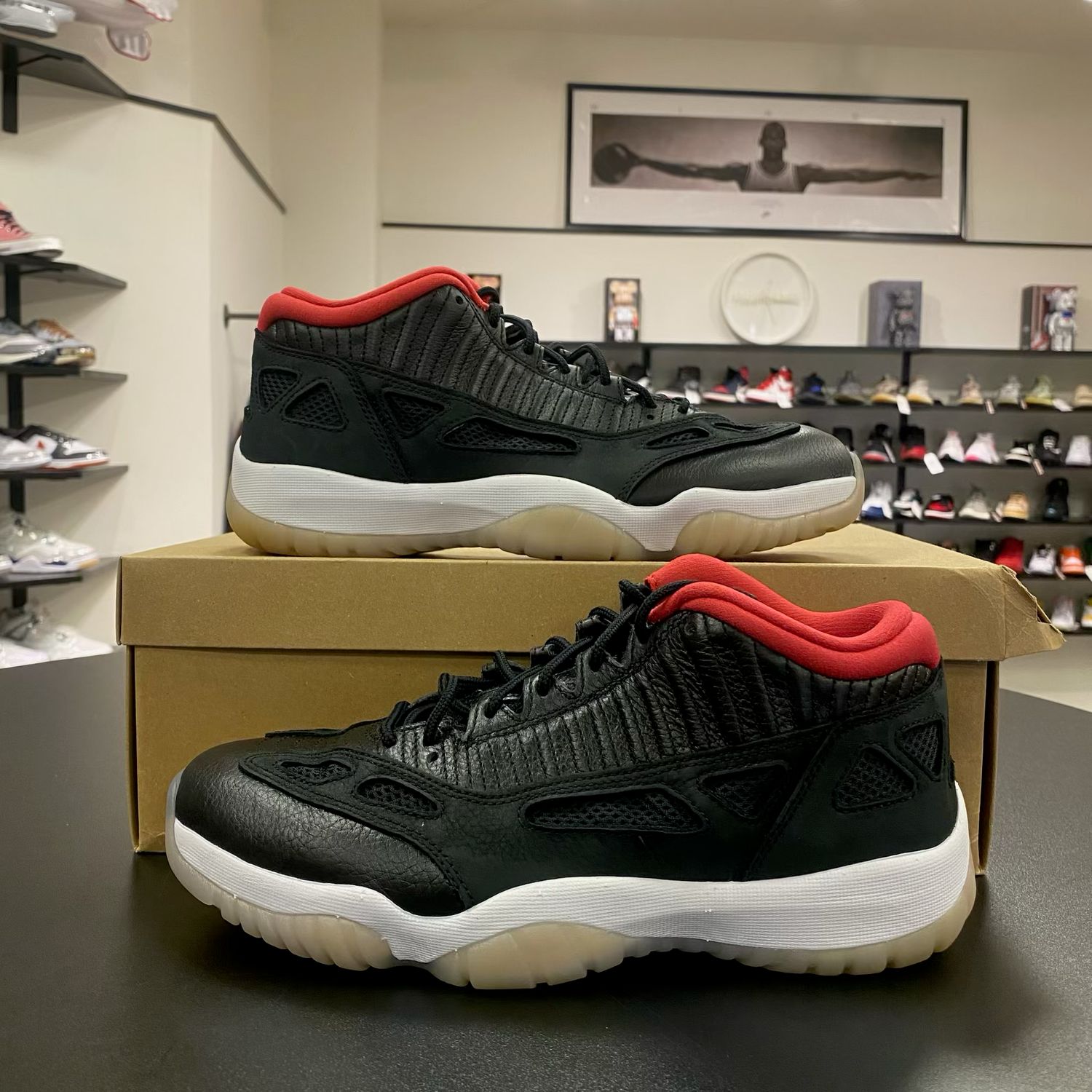 PONB AIR JORDAN 11 IE LIGHT BRED (2021) SIZE 9