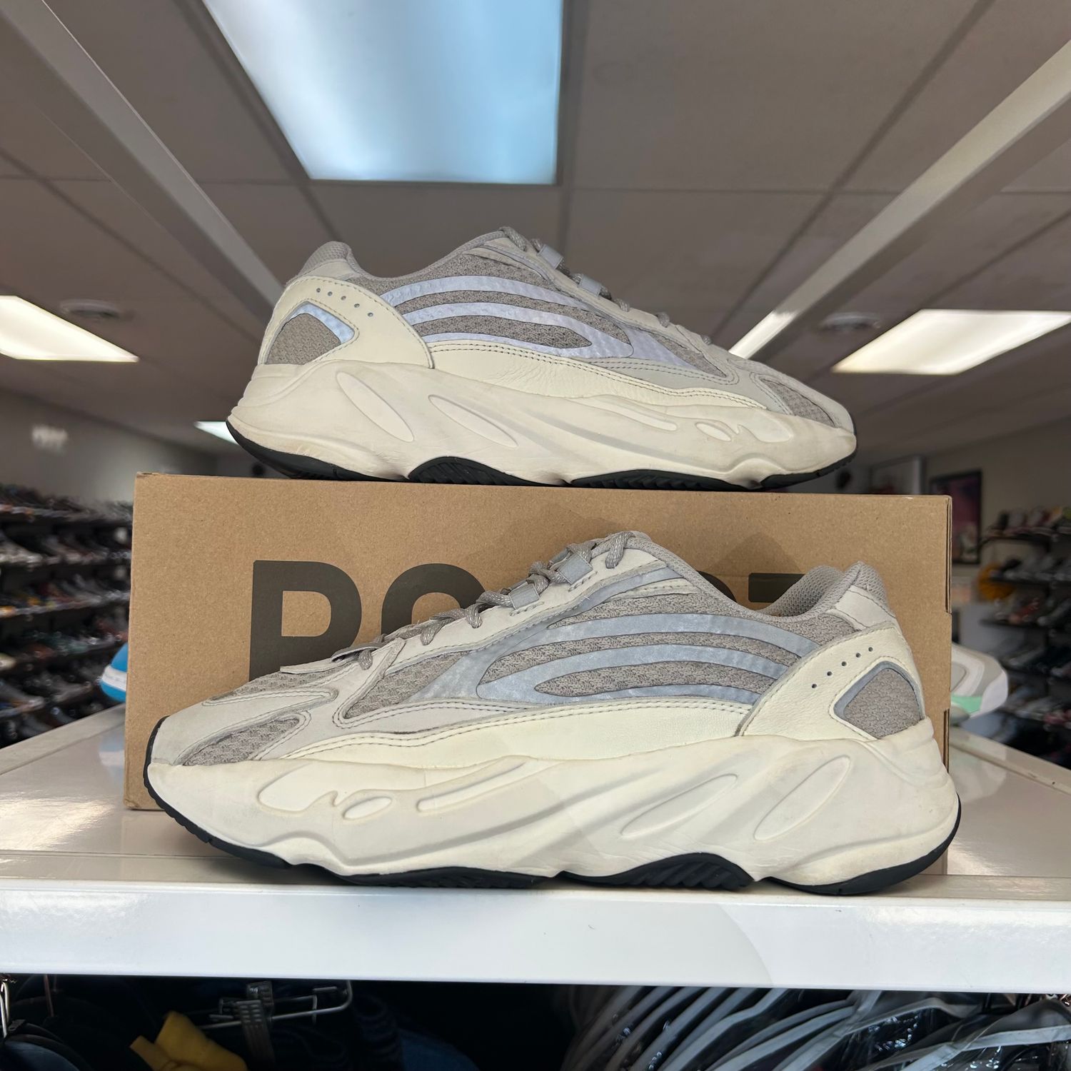PO ADIDAS YEEZY BOOST 700 V2 STATIC SIZE 10.5