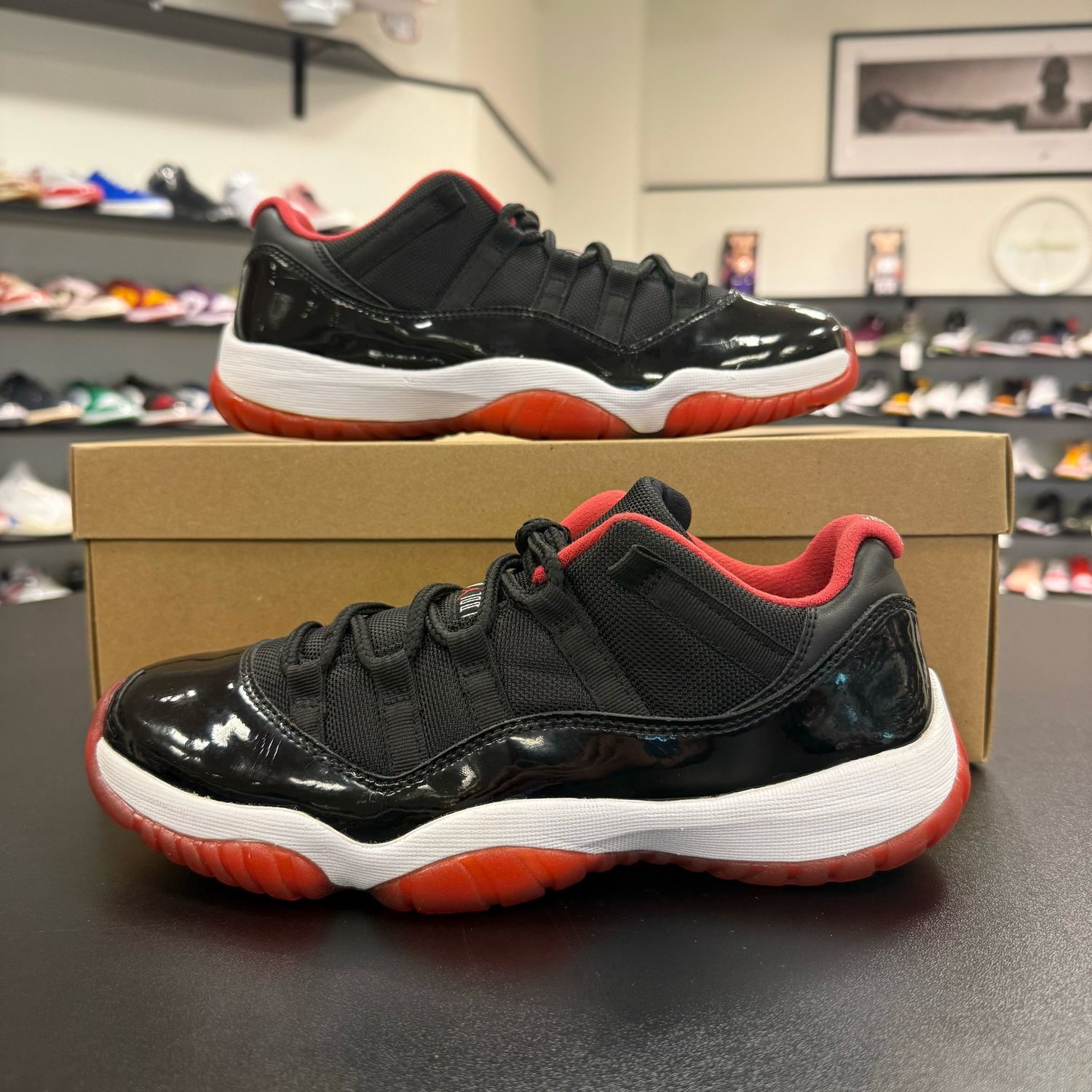 PONB AIR JORDAN 11 LOW BRED (2015) SIZE 7.5