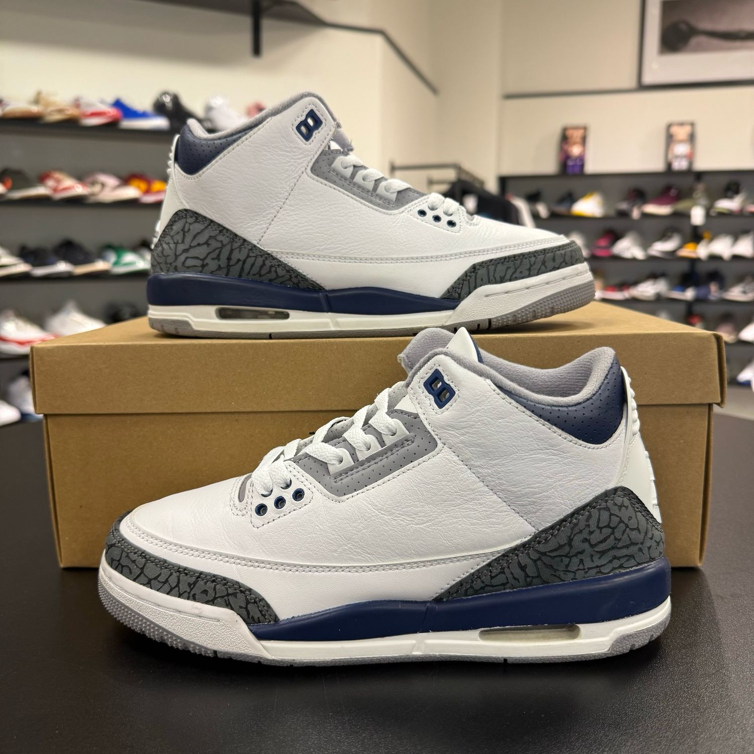 PONB AIR JORDAN 3 MIDNIGHT NAVY SIZE 6.5Y